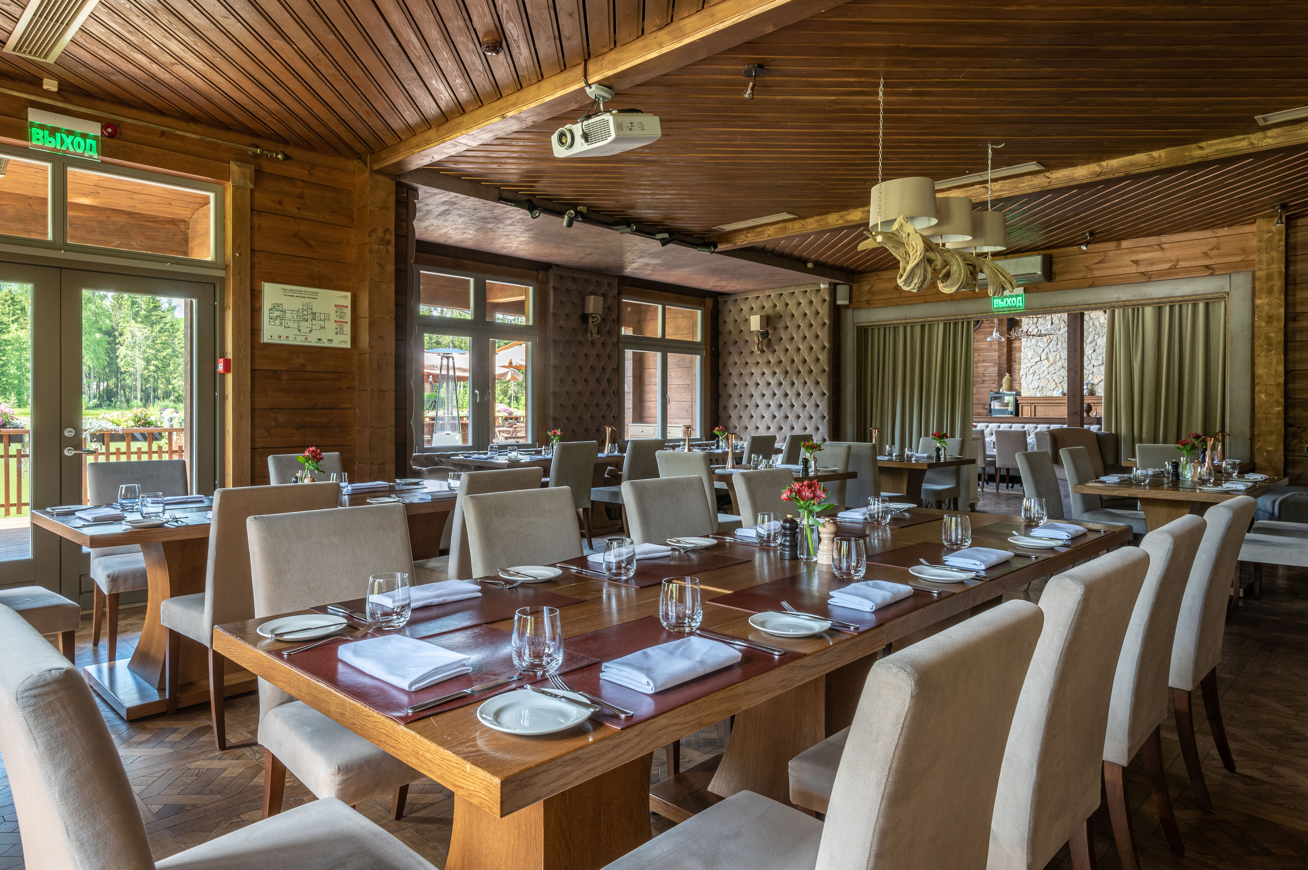 Emerald Forest by Cosmos Hotel Group. Interior & architecture photographer