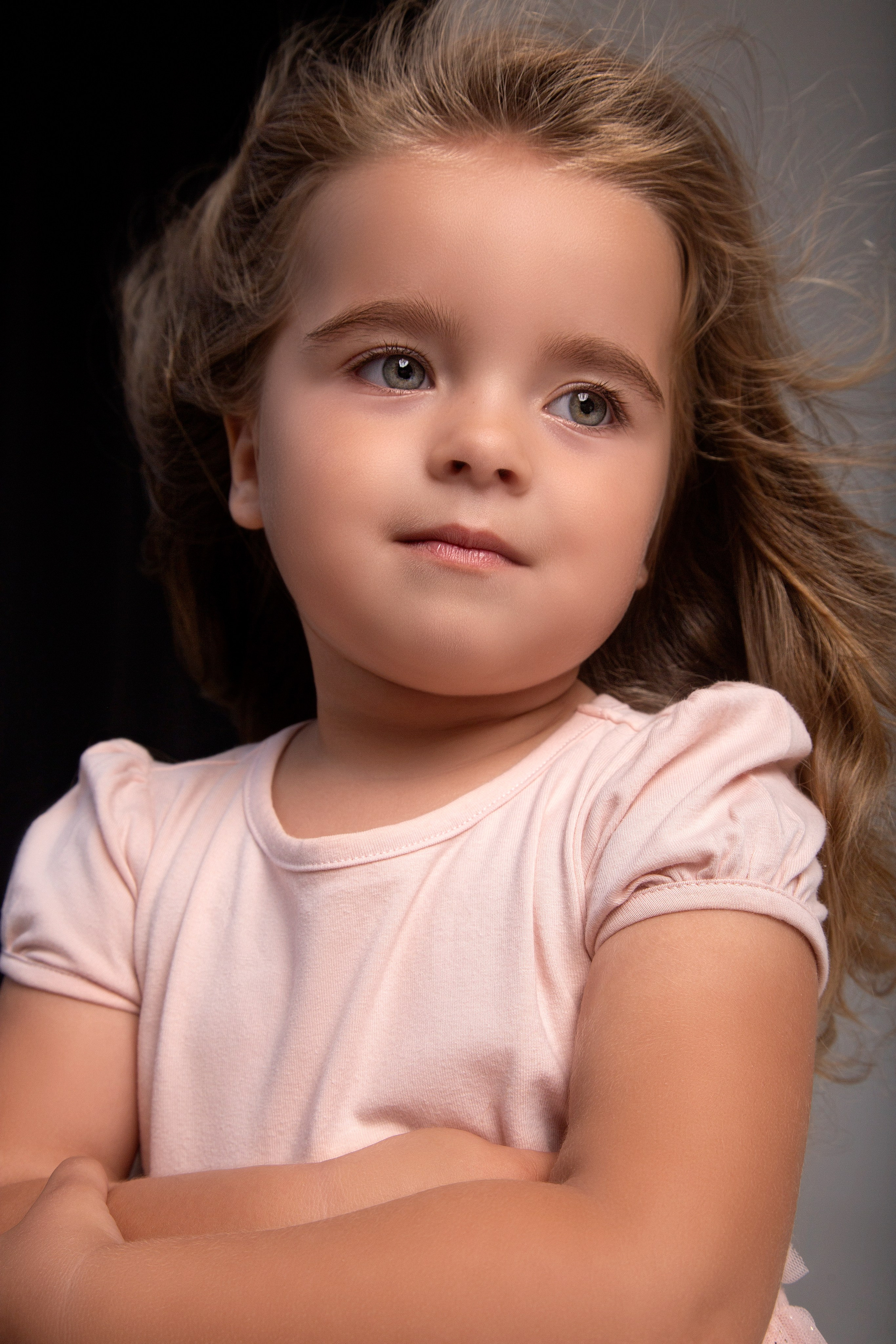 Студия. Портретный Студийный и уличный фотограф Москва. Индивидуальные, Семейные, Беременность, Будуар, Каталог, контент съемки для блога и бизнеса