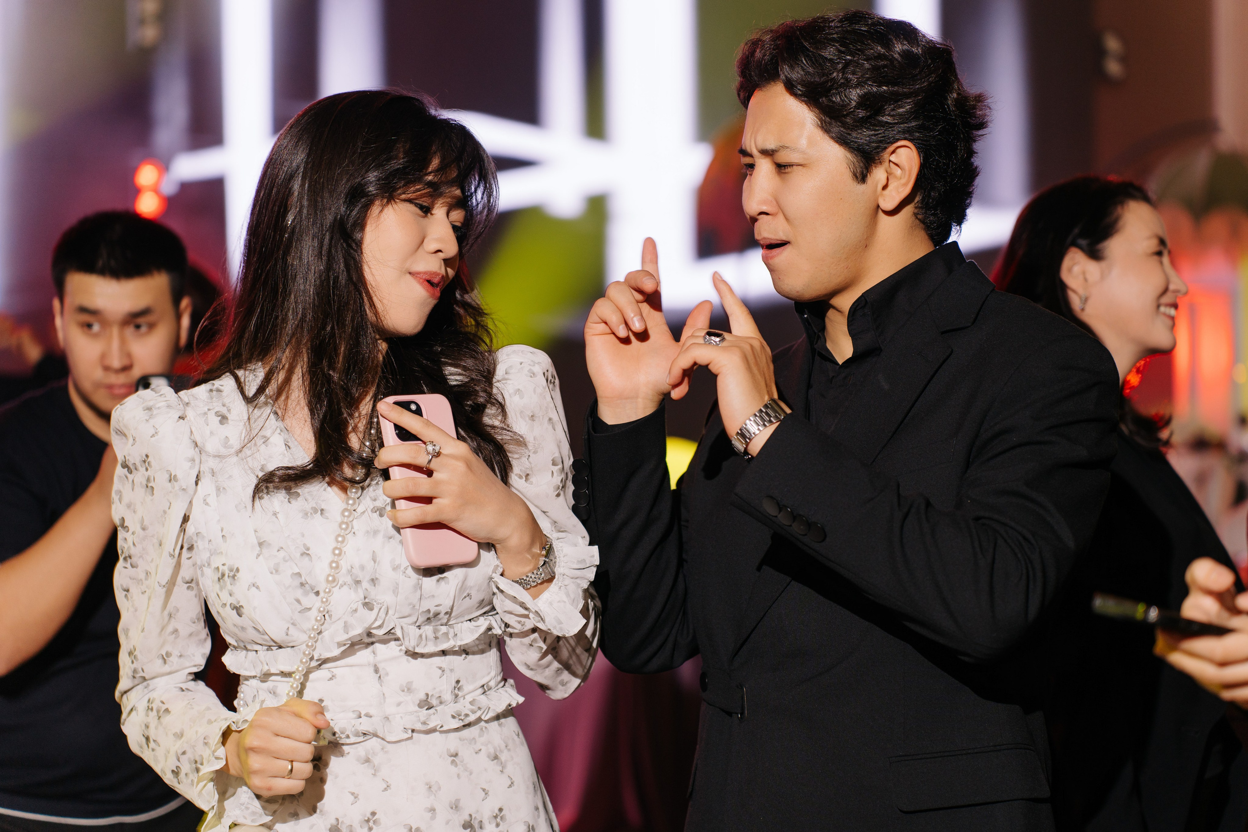 Ay-Dana Uzatu. ___________________________________________________