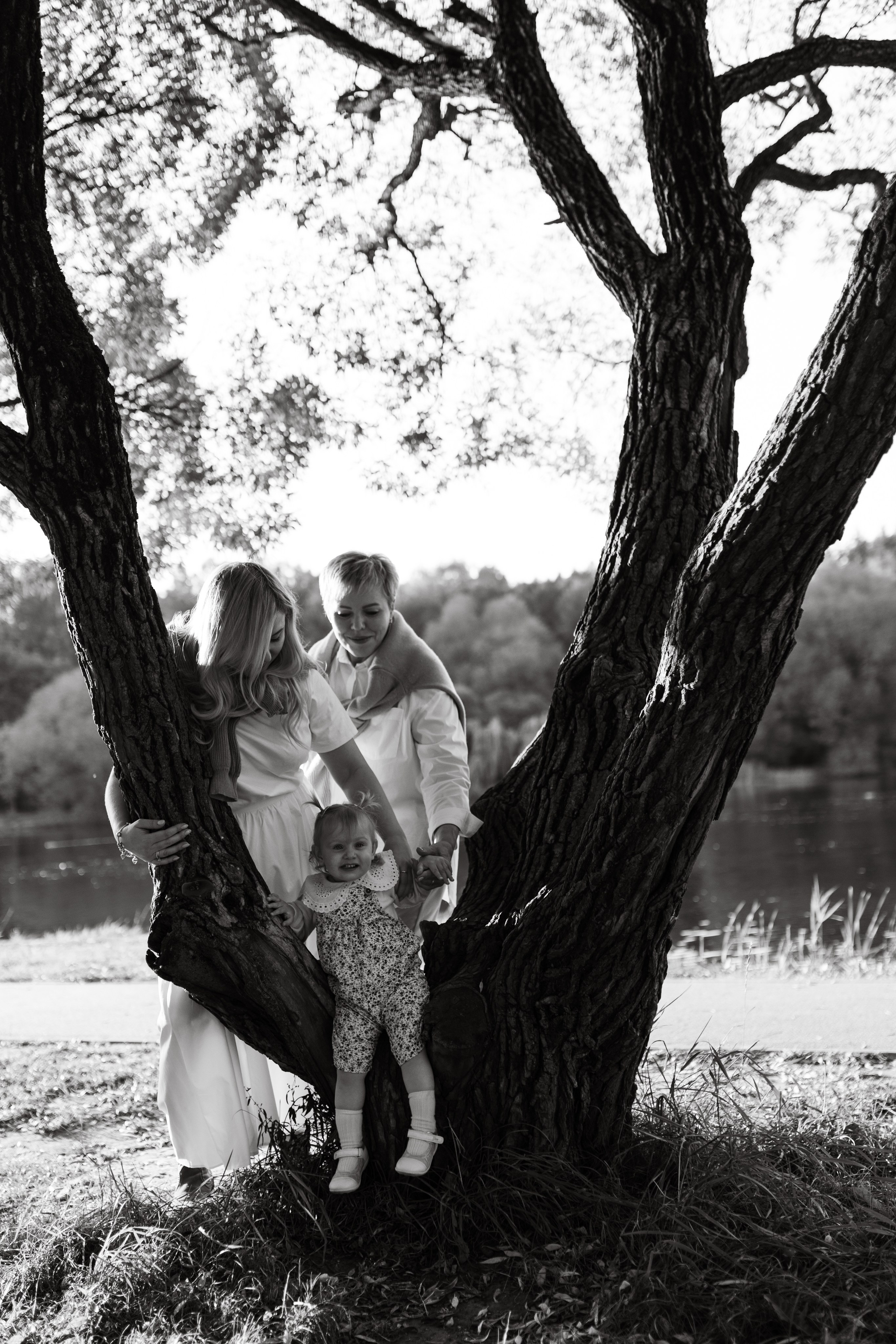 Ольга, Елена и маленькая Таисия. Семейный фотограф в Москве Жукова Анна