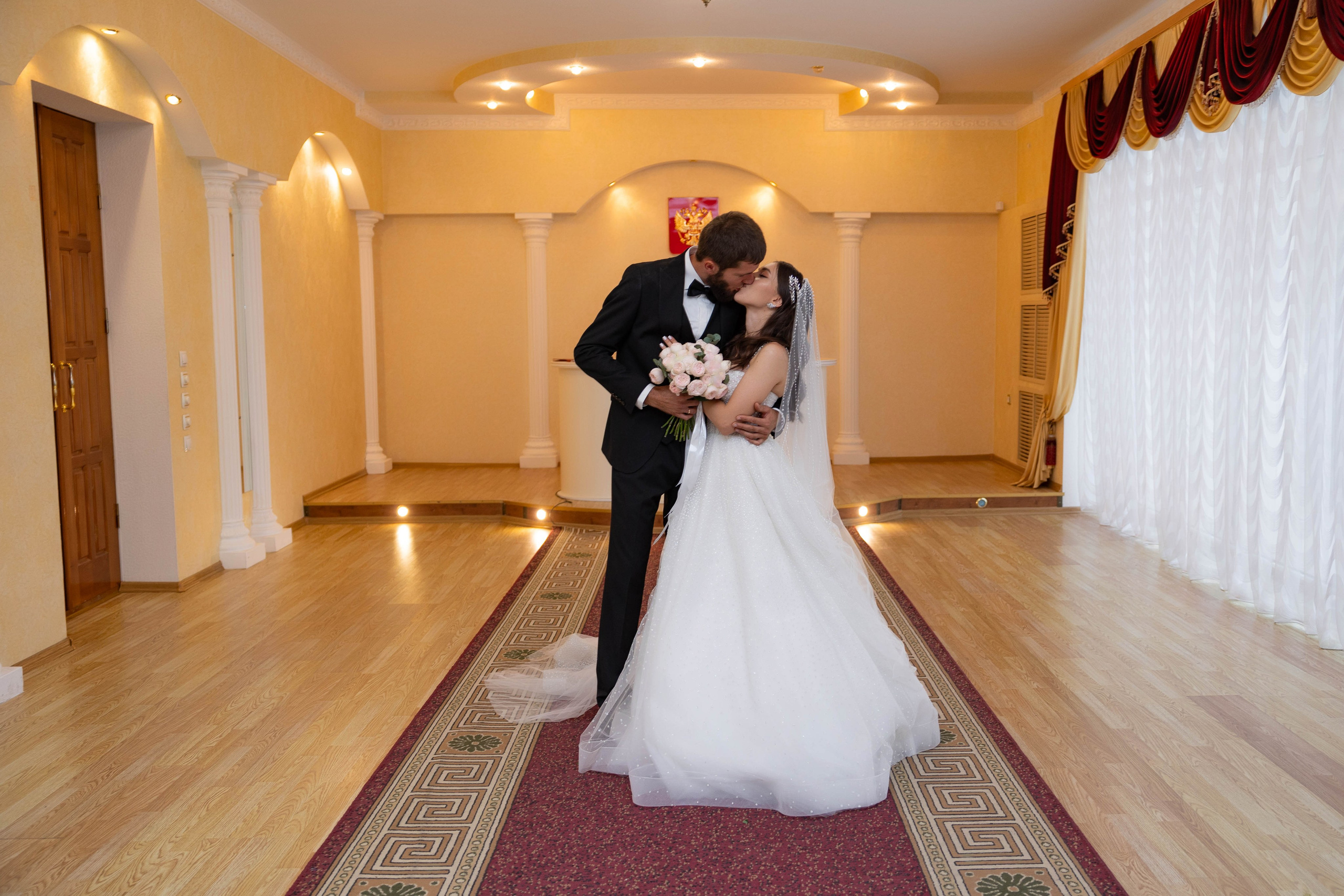 Милана и. Видеосьемка, фотосьемка свадеб, юбилеев, утренников в Краснодарском кр