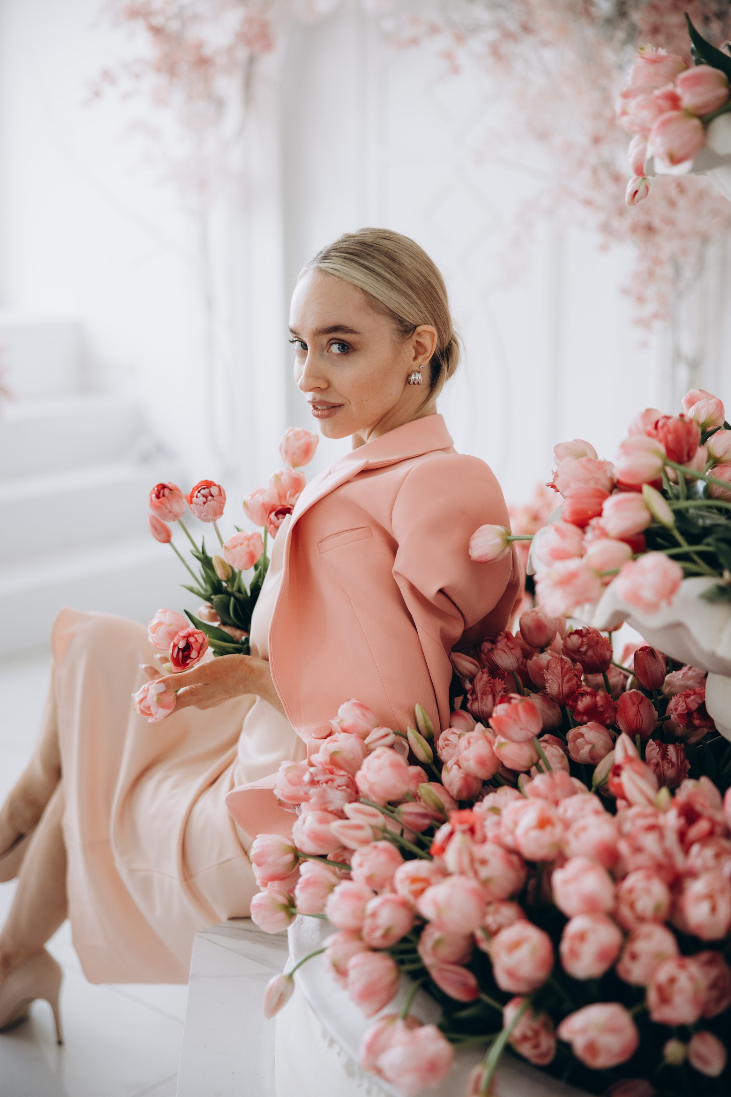 Фотоссесия в зале Авалон. Свадебный фотограф в Дмитрове