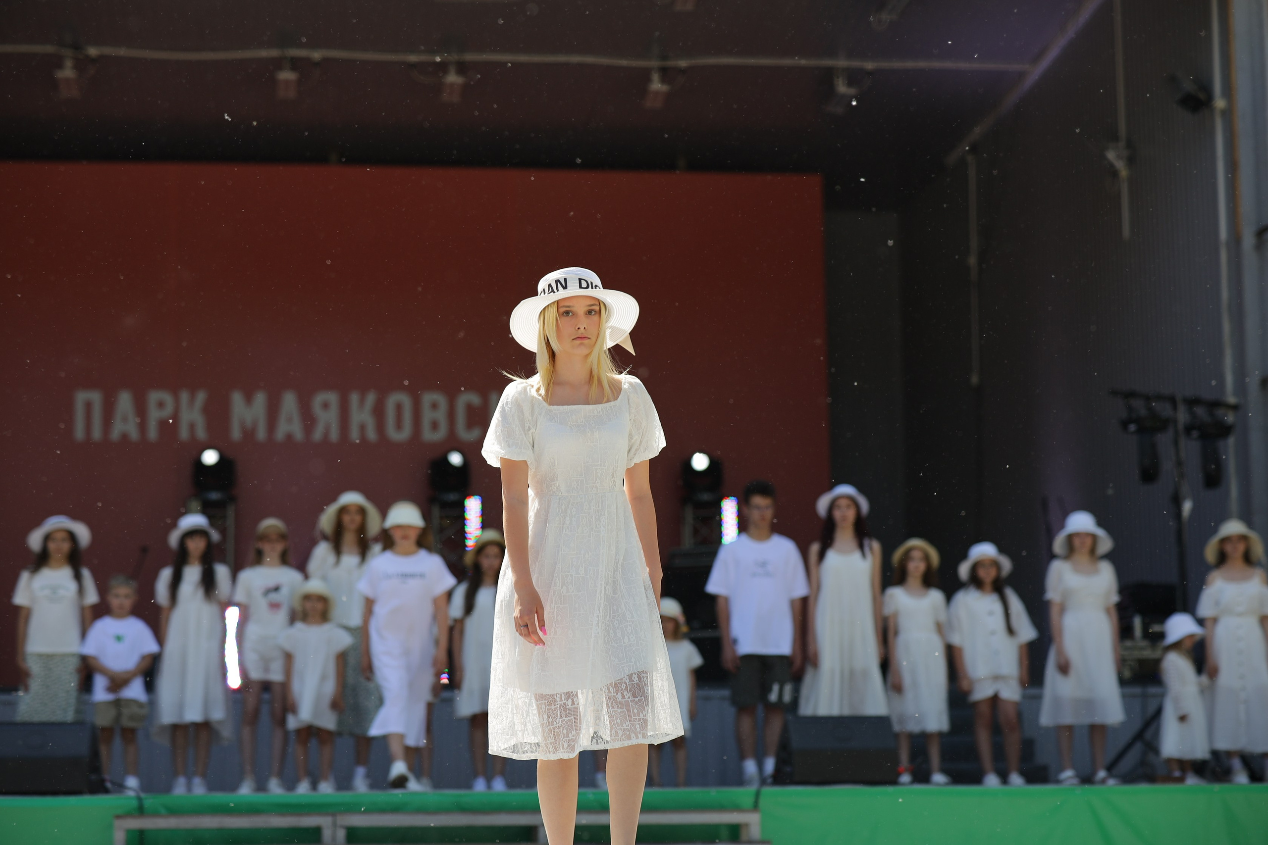 Модный показ 2023. Фотограф в Екатеринбурге Олег Алексеев. Фотосессия в Екатеринбурге