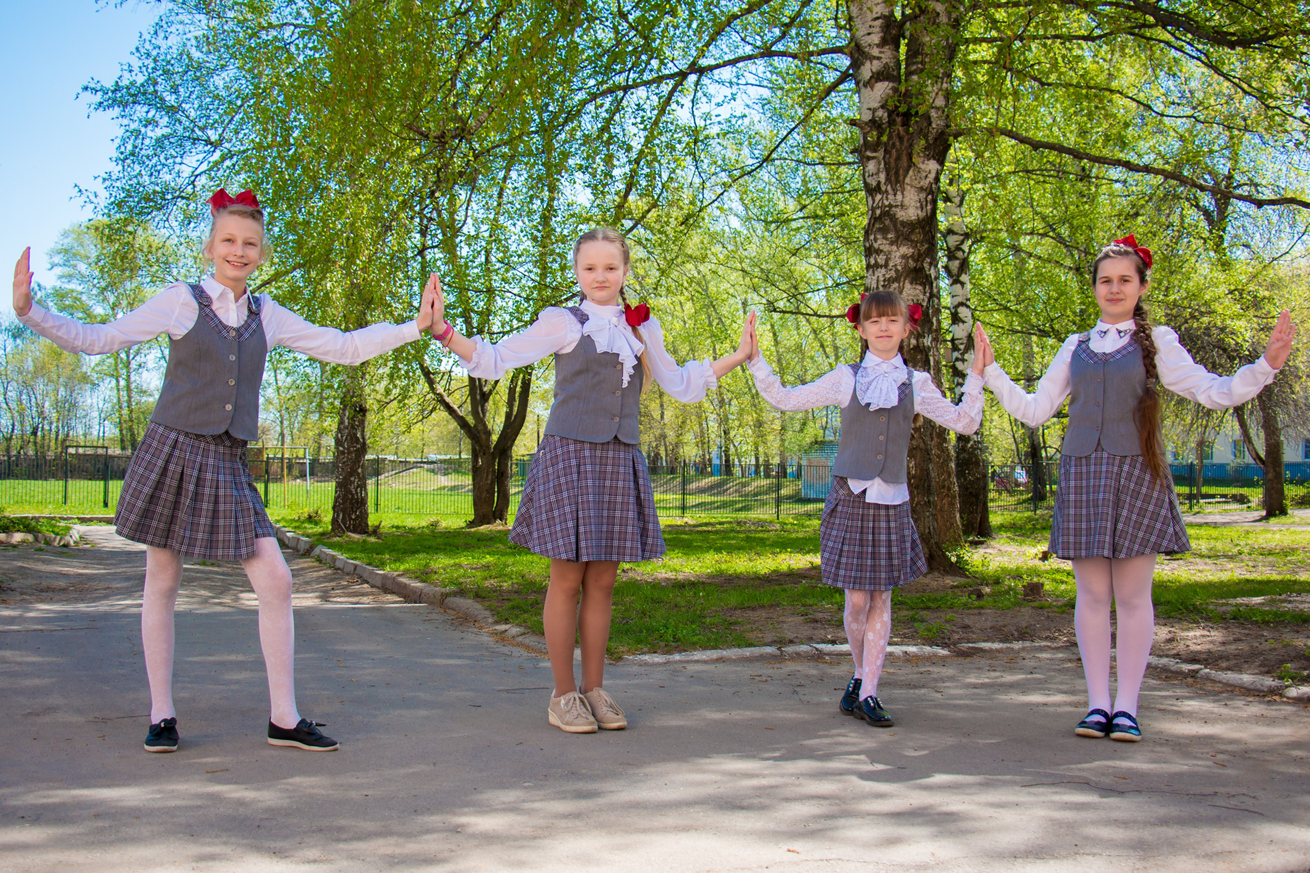 Сюжетные фотографии. Выпускные альбомы и фильмы