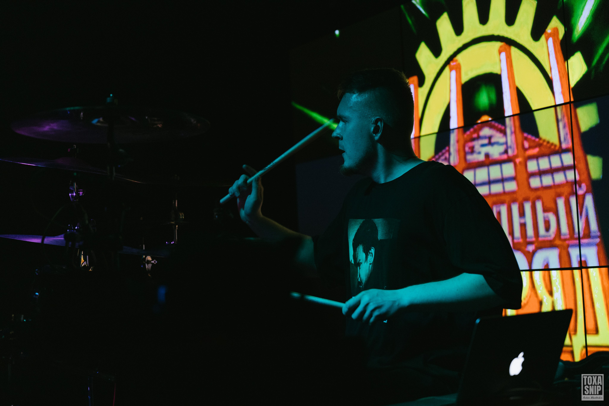 Бригадный подряд (03.10.2025). Toxasnip Photo | Anton Maslenkin