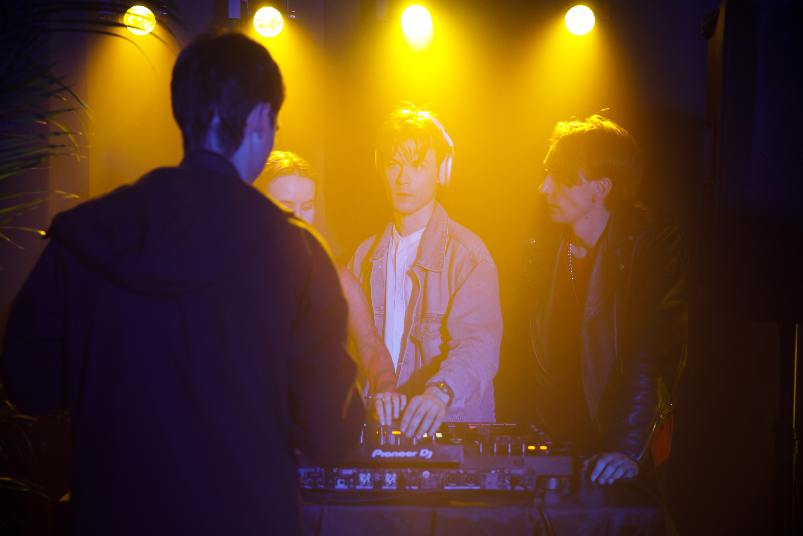 AFISHA. Backstage / 09.09.2023. Репортажный и портретный фотограф Русакова Жанна