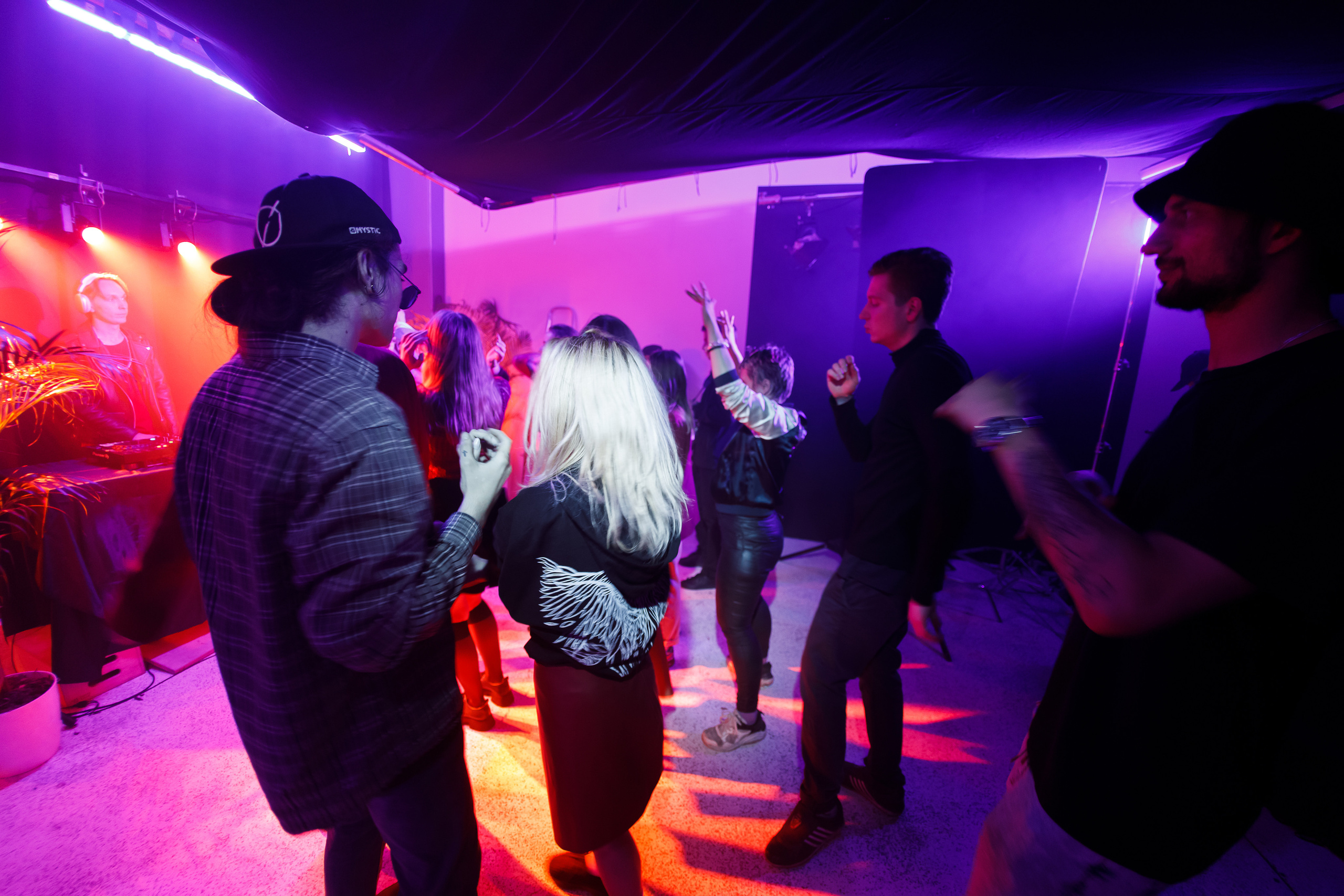 AFISHA. Backstage / 09.09.2023. Репортажный и портретный фотограф Русакова Жанна