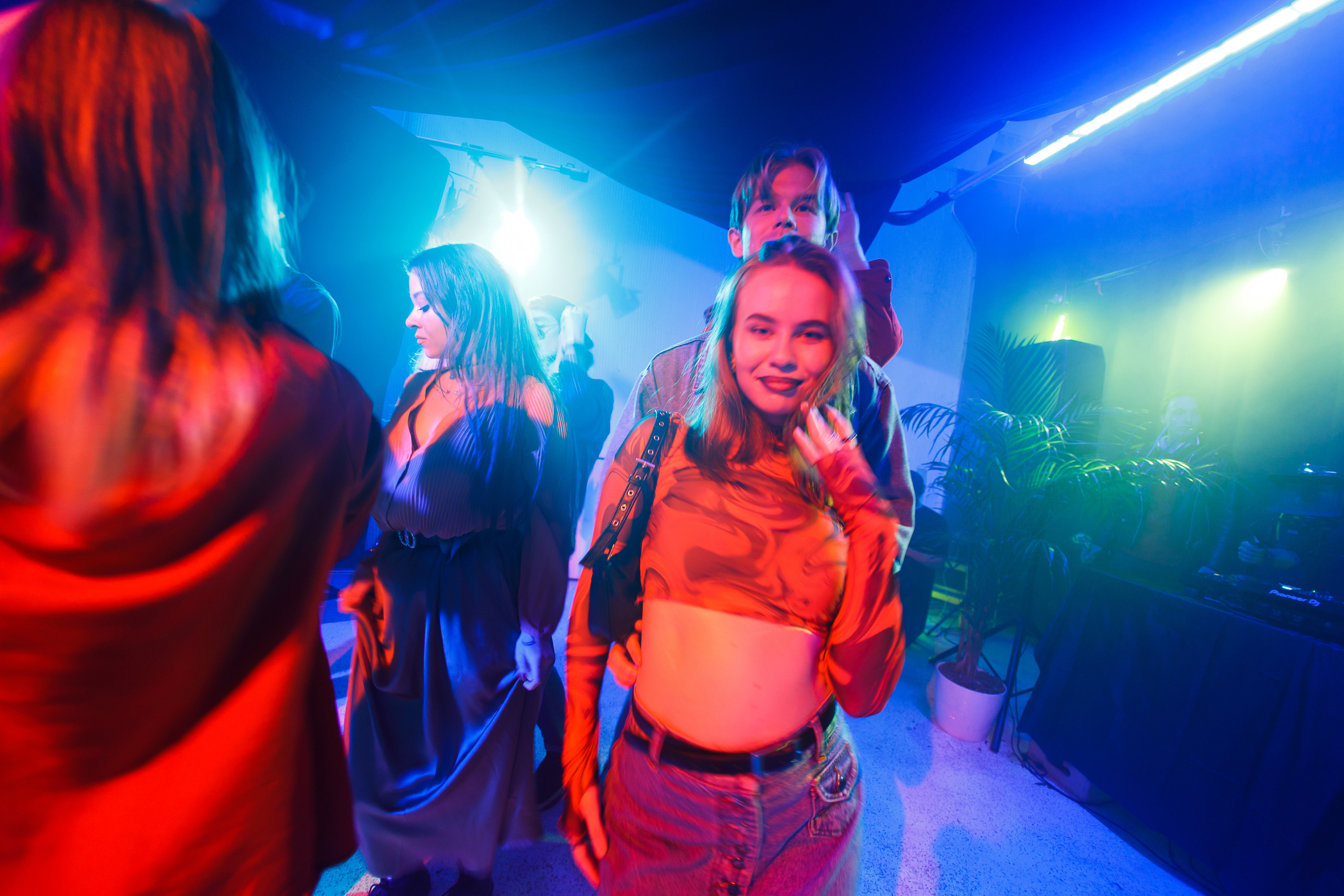 AFISHA. Backstage / 09.09.2023. Репортажный и портретный фотограф Русакова Жанна