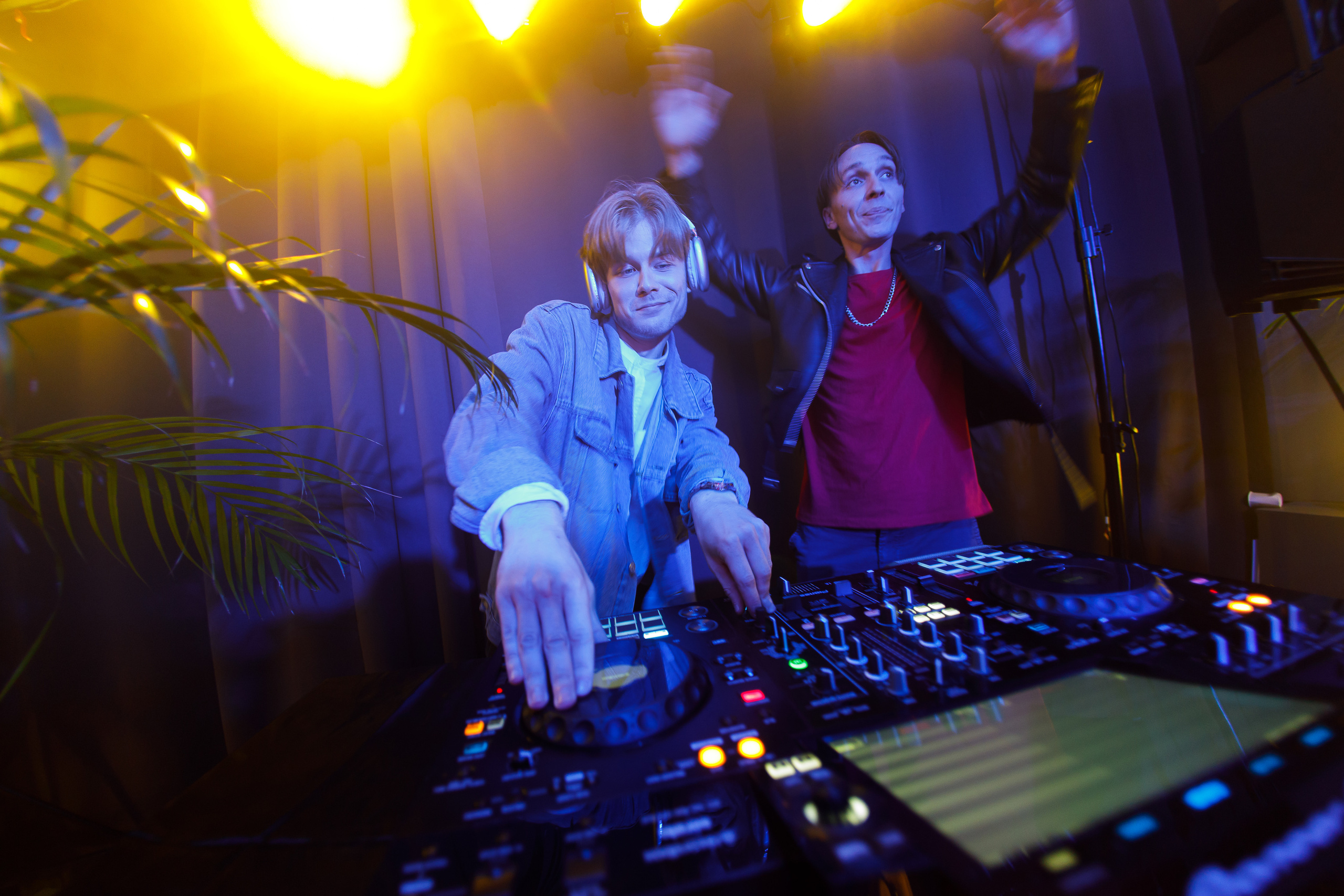 AFISHA. Backstage / 09.09.2023. Репортажный и портретный фотограф Русакова Жанна