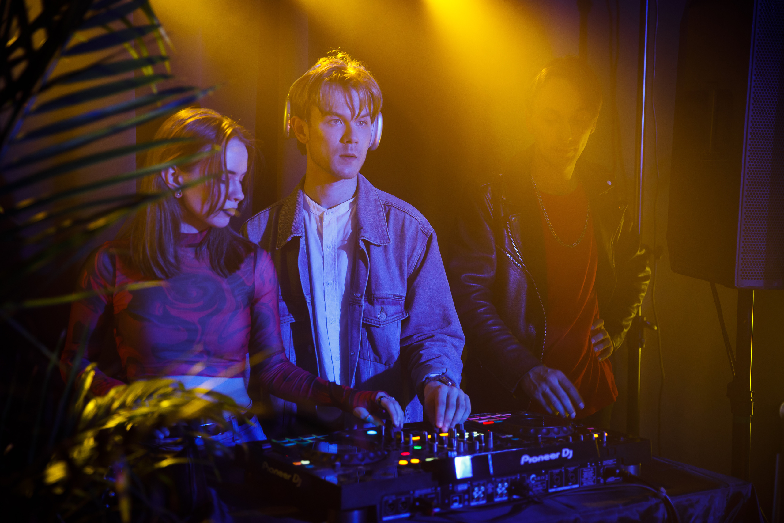 AFISHA. Backstage / 09.09.2023. Репортажный и портретный фотограф Русакова Жанна