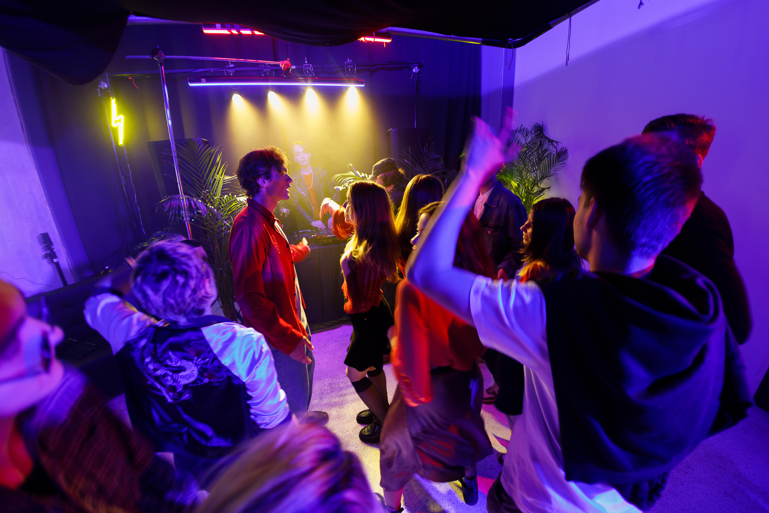 AFISHA. Backstage / 09.09.2023. Репортажный и портретный фотограф Русакова Жанна