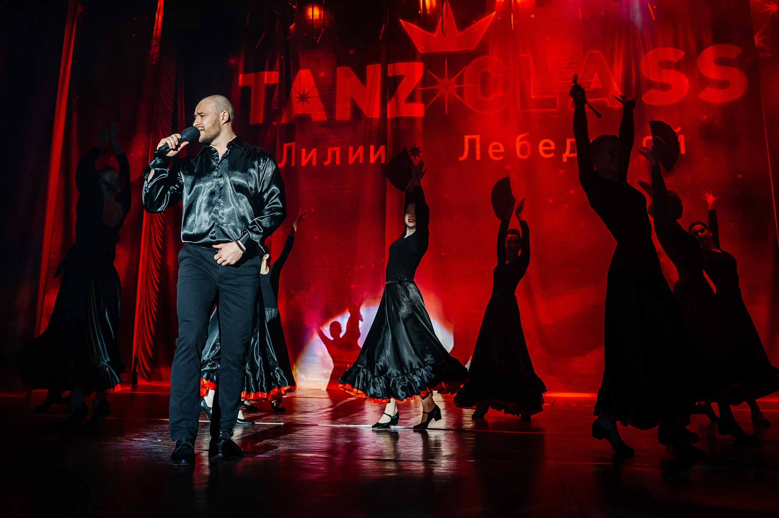 Танцы. Фотограф Елена Рогашкова