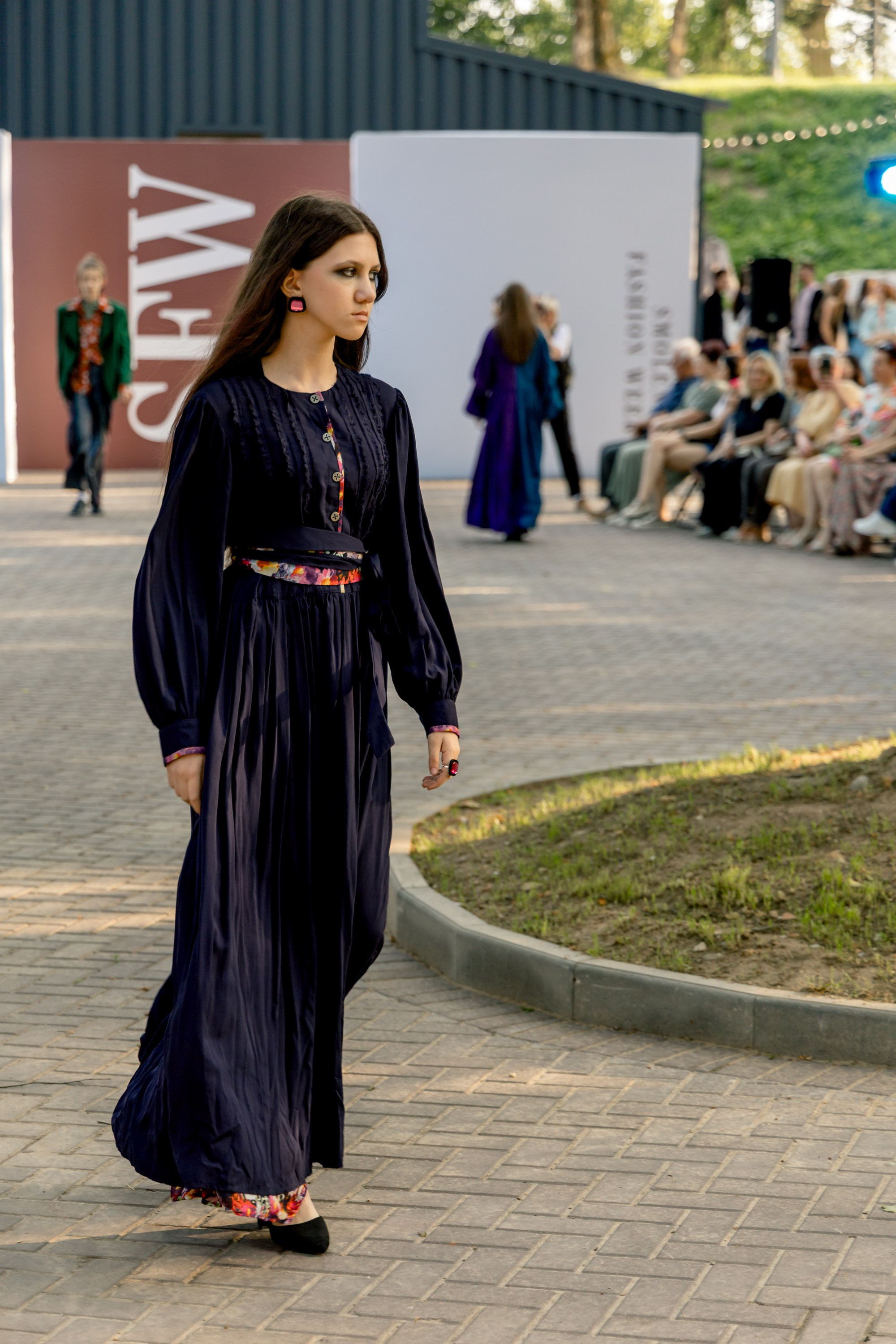 Smolensk Fashion Week 2025_показы_ДЕНЬ 1_ВЕЧЕРНИЙ ПОКАЗ_19:00. Главная