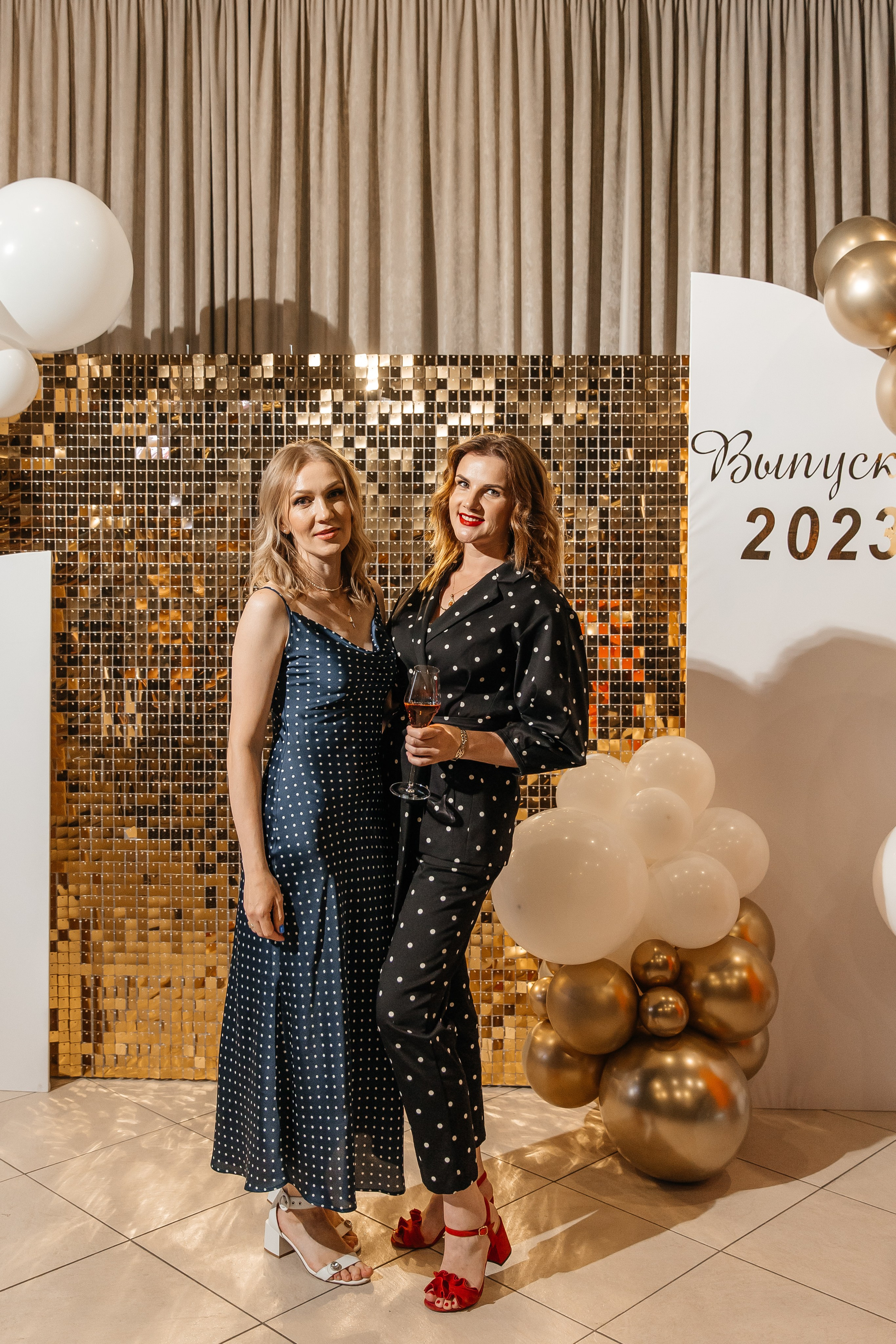 2023-06-23 Выпускной МБОУ СОШ № 10. Фотограф в Красноярске