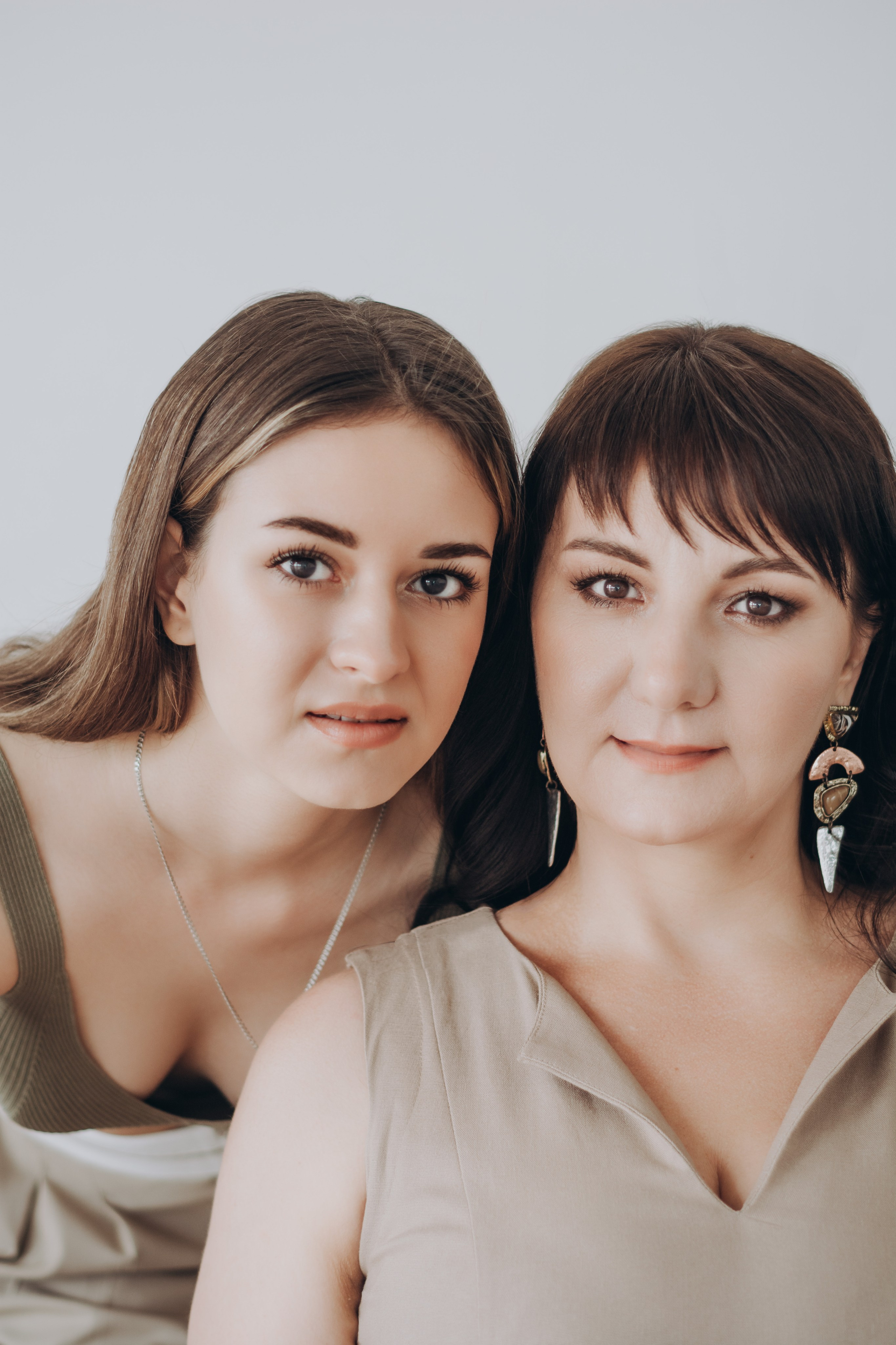 Фотосессия мама и взрослая дочь. Семейный и детский фотограф Кущ Наташа