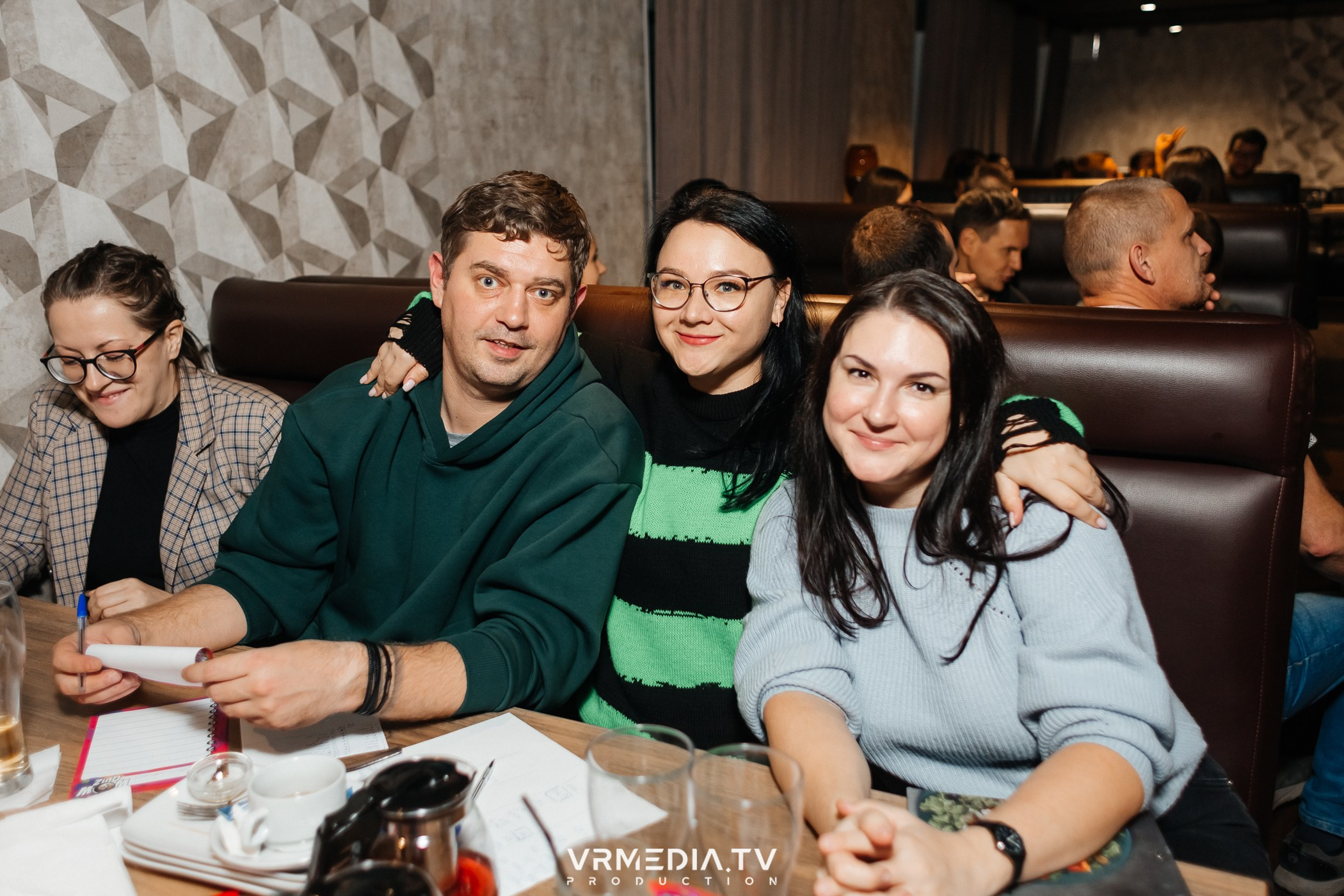 WoW QuiZ в баре «Друзья»