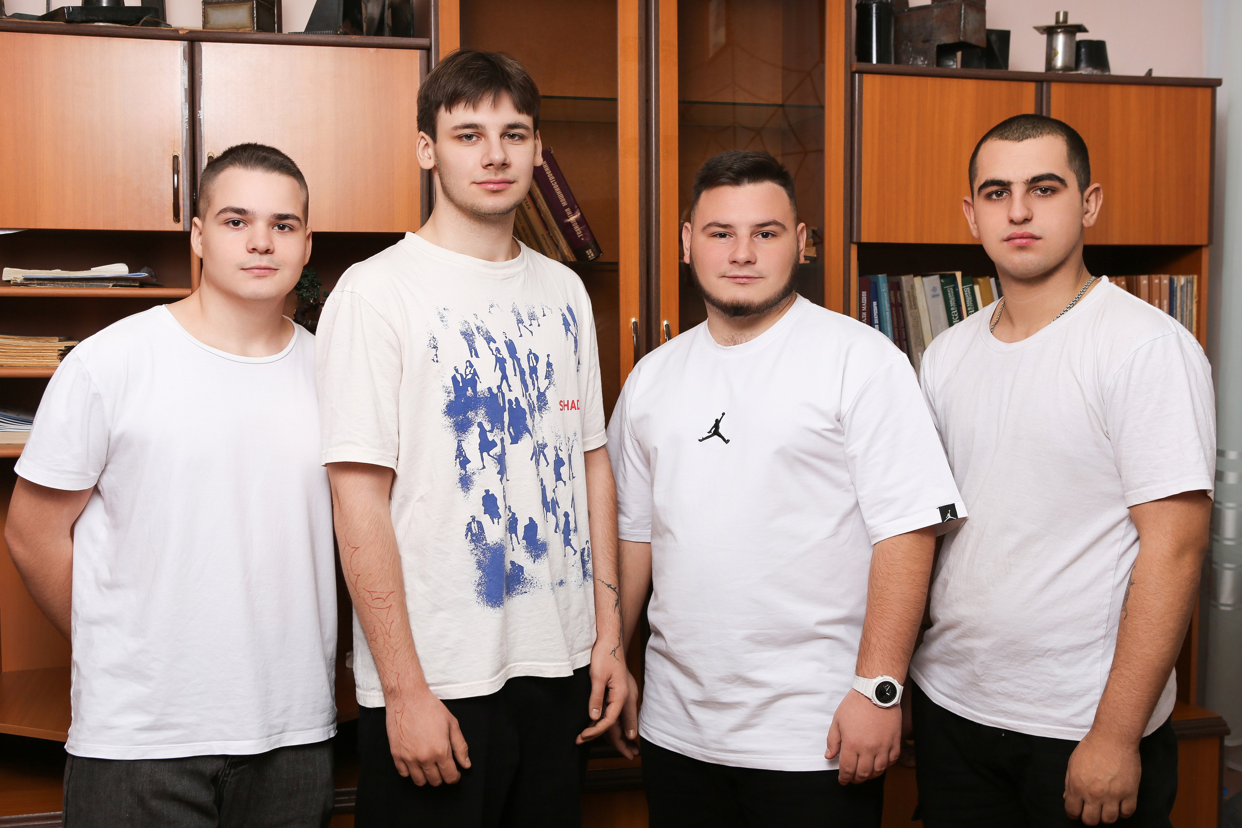 ФОТОСЕССИЯ В КЛАССЕ ДЛЯ ВЫПУСКНИКОВ СВАРОЧНОГО ПРОИЗВОДСТВА. ТВОЙ АЛЬБОМ / ТВОИ ПРАВИЛА