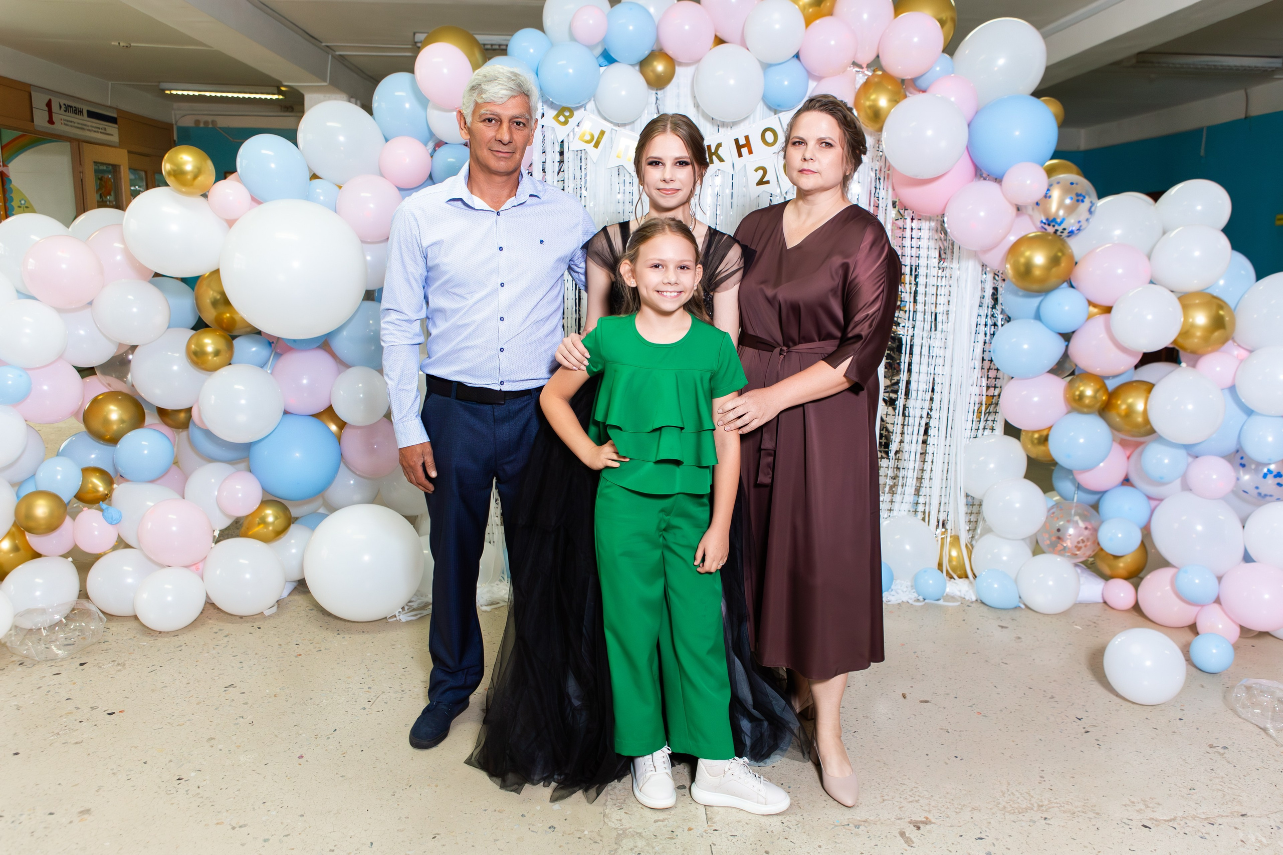 ФОТОСЕССИЯ С РОДИТЕЛЯМИ ВЫПУСКНОЙ 2025 9 ШКОЛА МЦЕНСК. ТВОЙ АЛЬБОМ / ТВОИ ПРАВИЛА