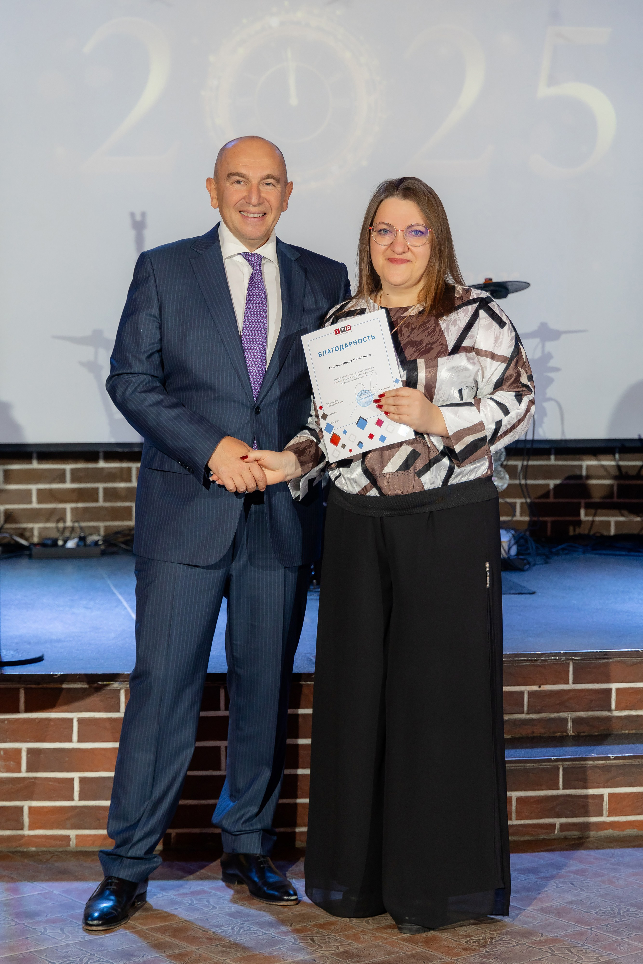 Корпоративная новогодняя съемка для логистической компании ИТА. Свадебный фотограф в Минске/Беларуси Сергей Спиридонов