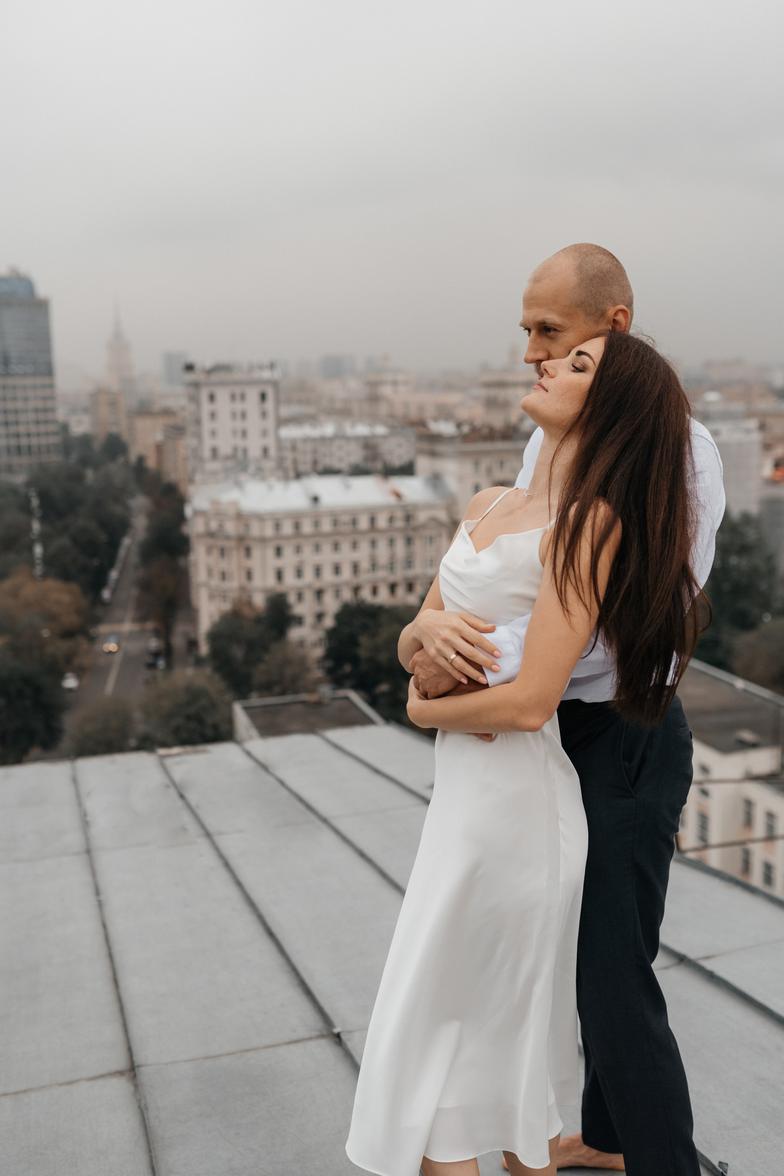 Свадебная прогулка «На крыше». Семейный и свадебный фотограф в Москве Виктория Махова