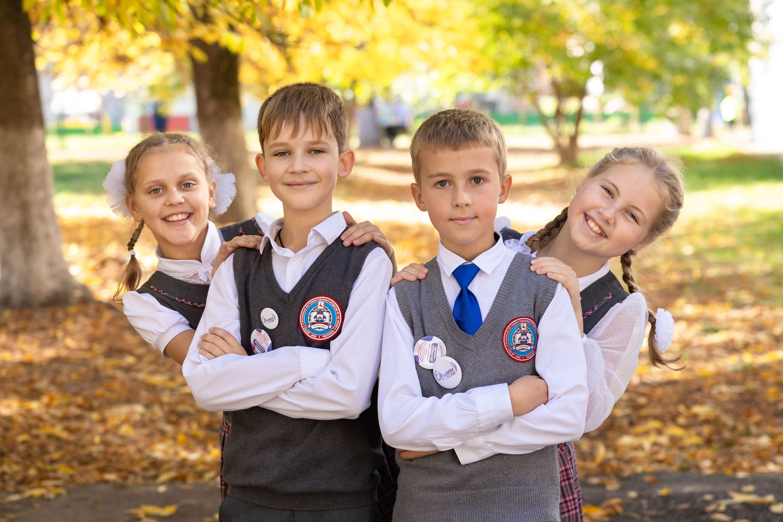 Школа это не только учеба. Это еще и дружба на всю жизнь!. Лапшина Юлия — школьный фотограф в Нижнем Новгороде. Выпускные альбомы