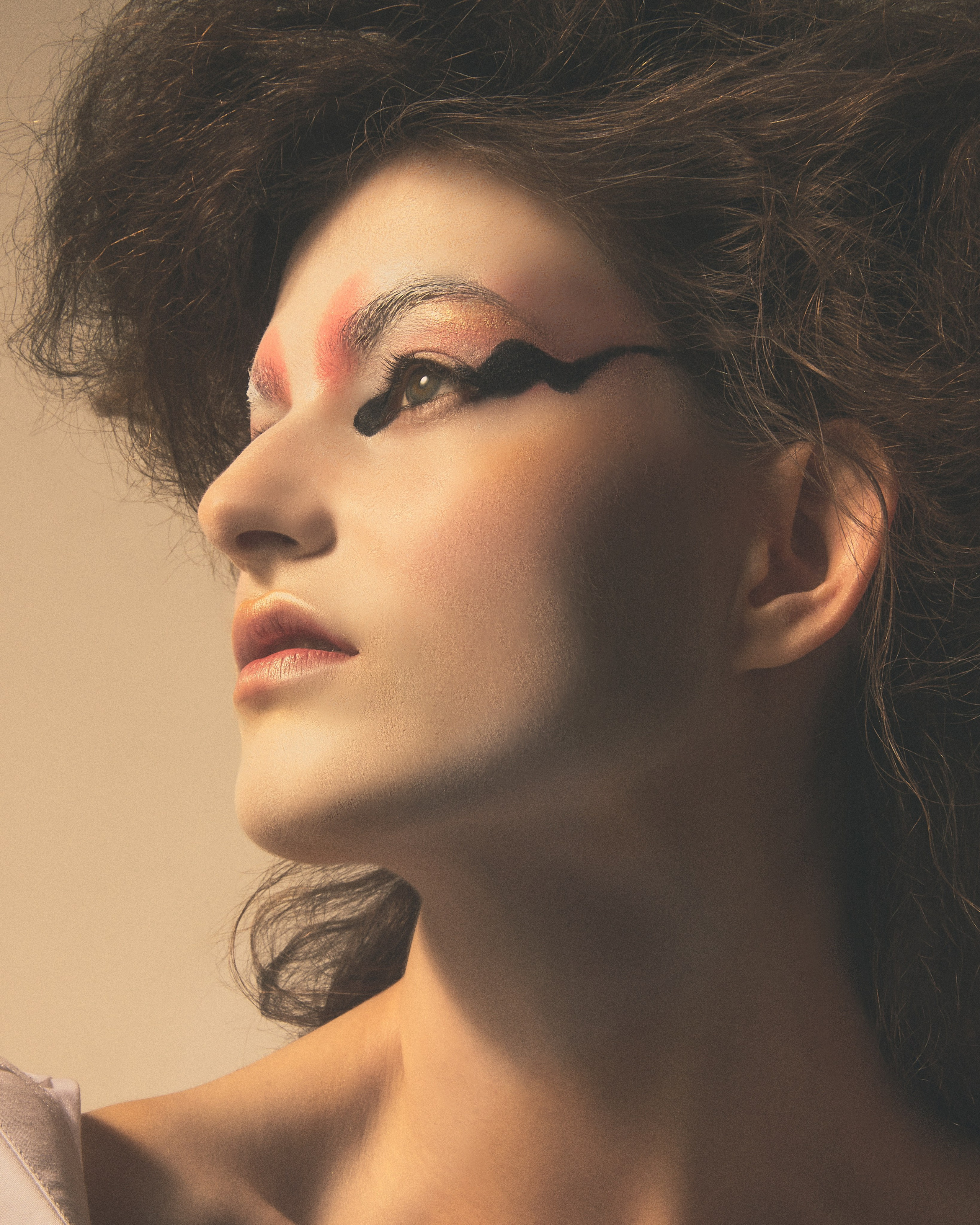 Портфолийная фотосъёмка мастера по укладкам. Святослав Лебедев | Рекламный фотограф — Коммерческая съемка, Арт-дирекшн, AI-интеграция