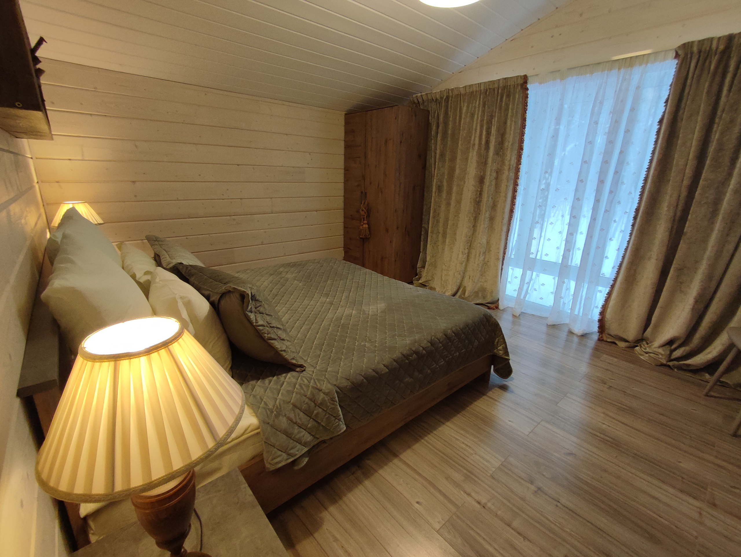 Les_ecovillage. Фотохудожник BID