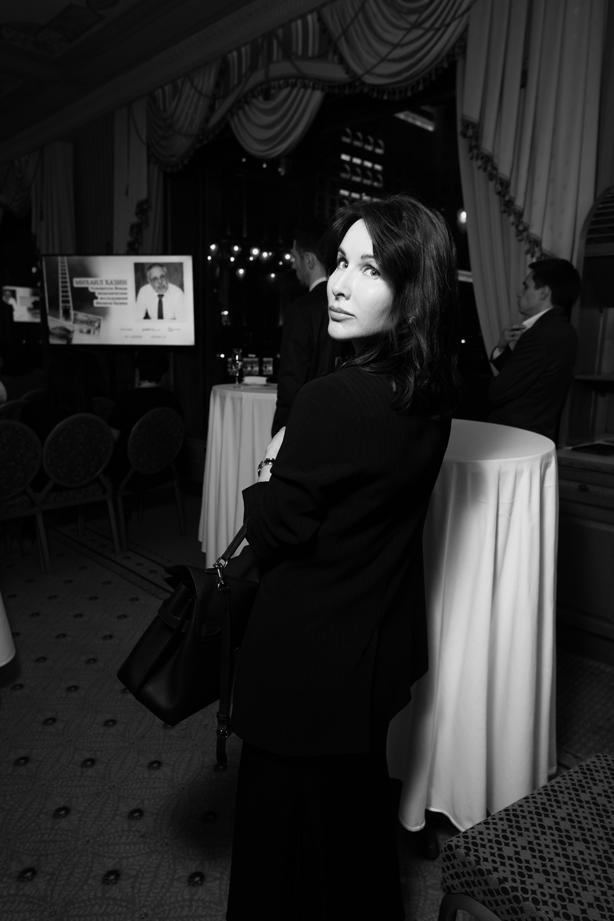 Конференция с М Хазиным. Фото | Видео Контент Мишель Ватаманюк