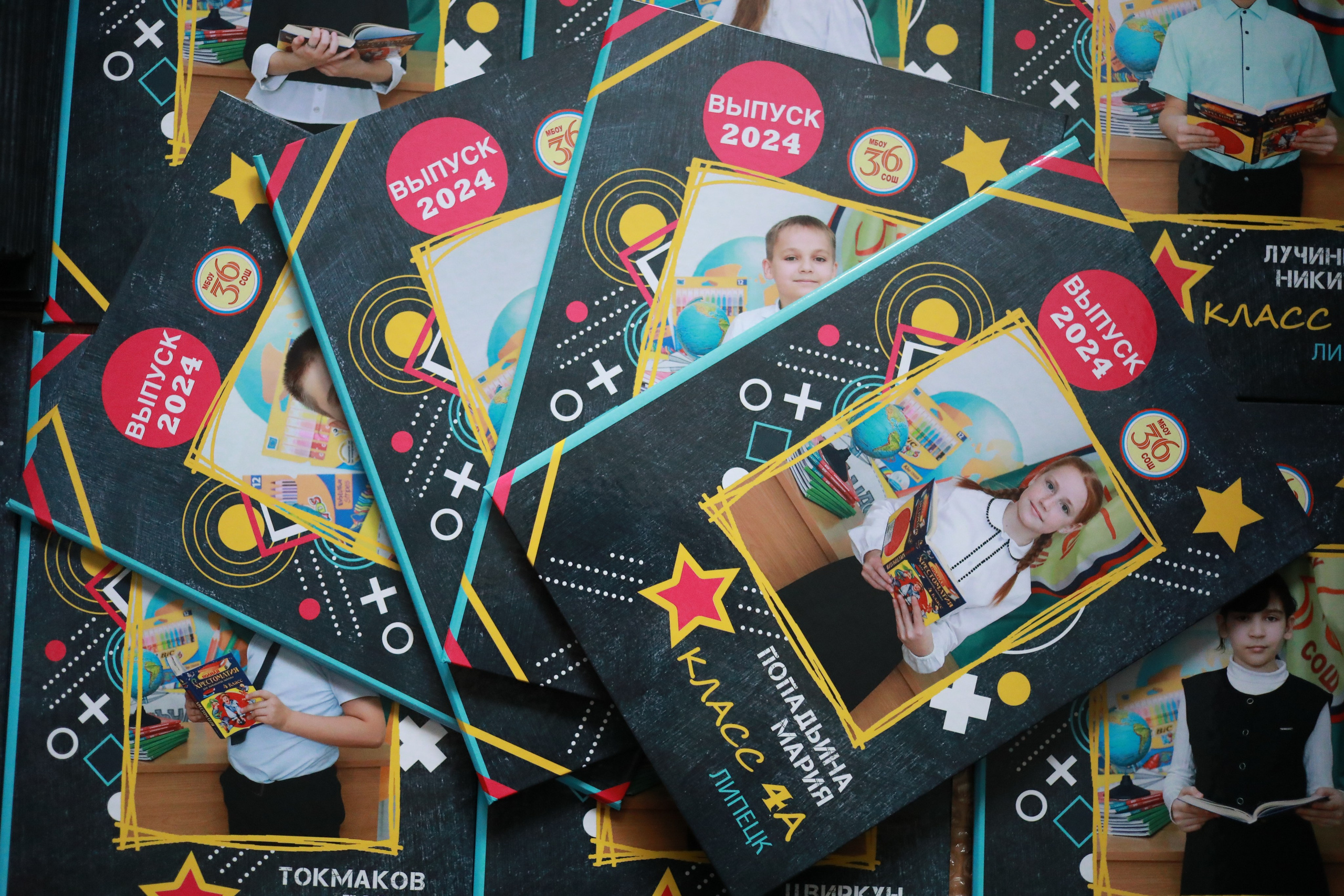 Фотопапка 1 разворот НШк. Medlori fotobook Выпускные альбомы в Липецке Лариса Медведева