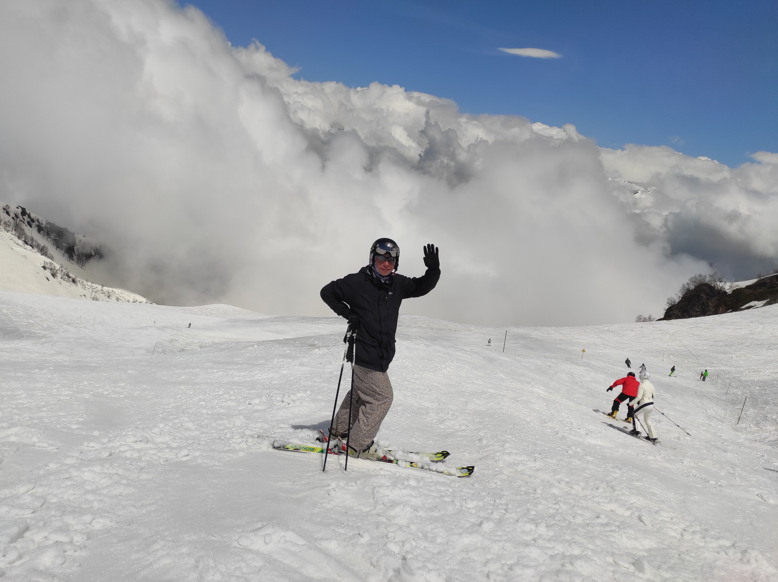 Обучение с инструктором. Инструктор по горным лыжам Василий Жидков