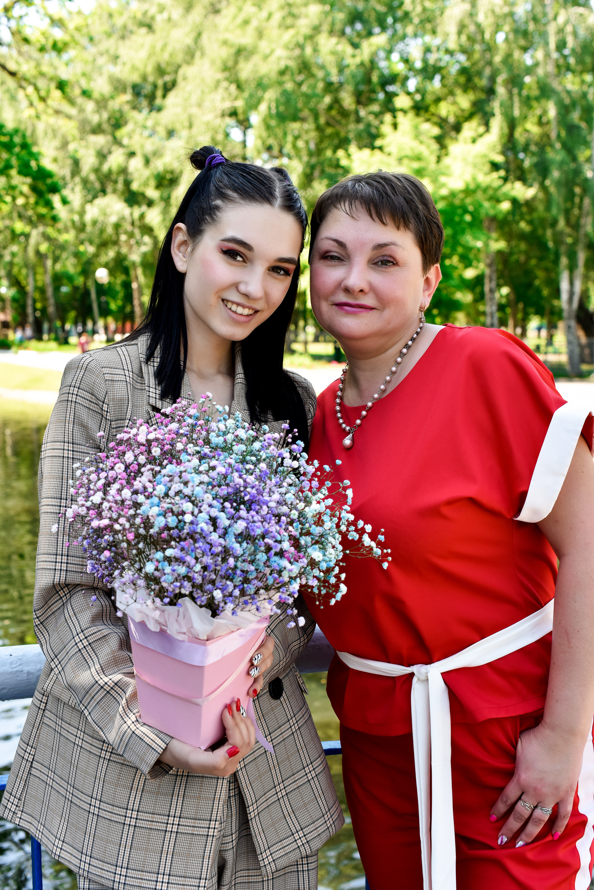 Елена и девочки