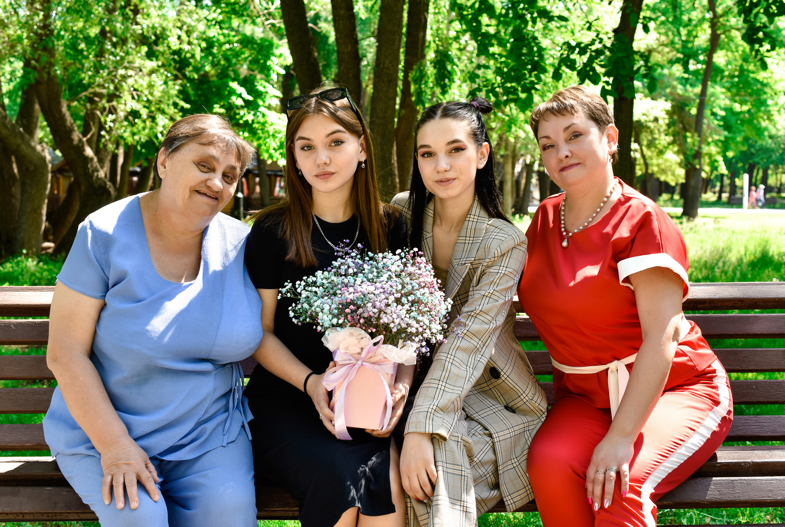 Елена и девочки