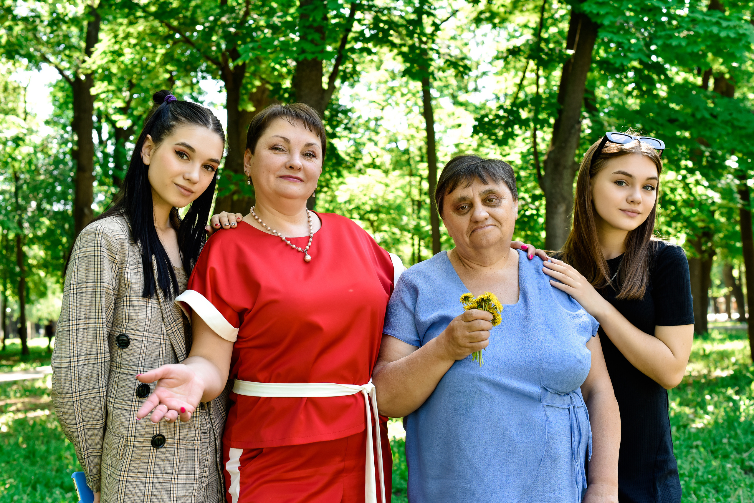 Елена и девочки