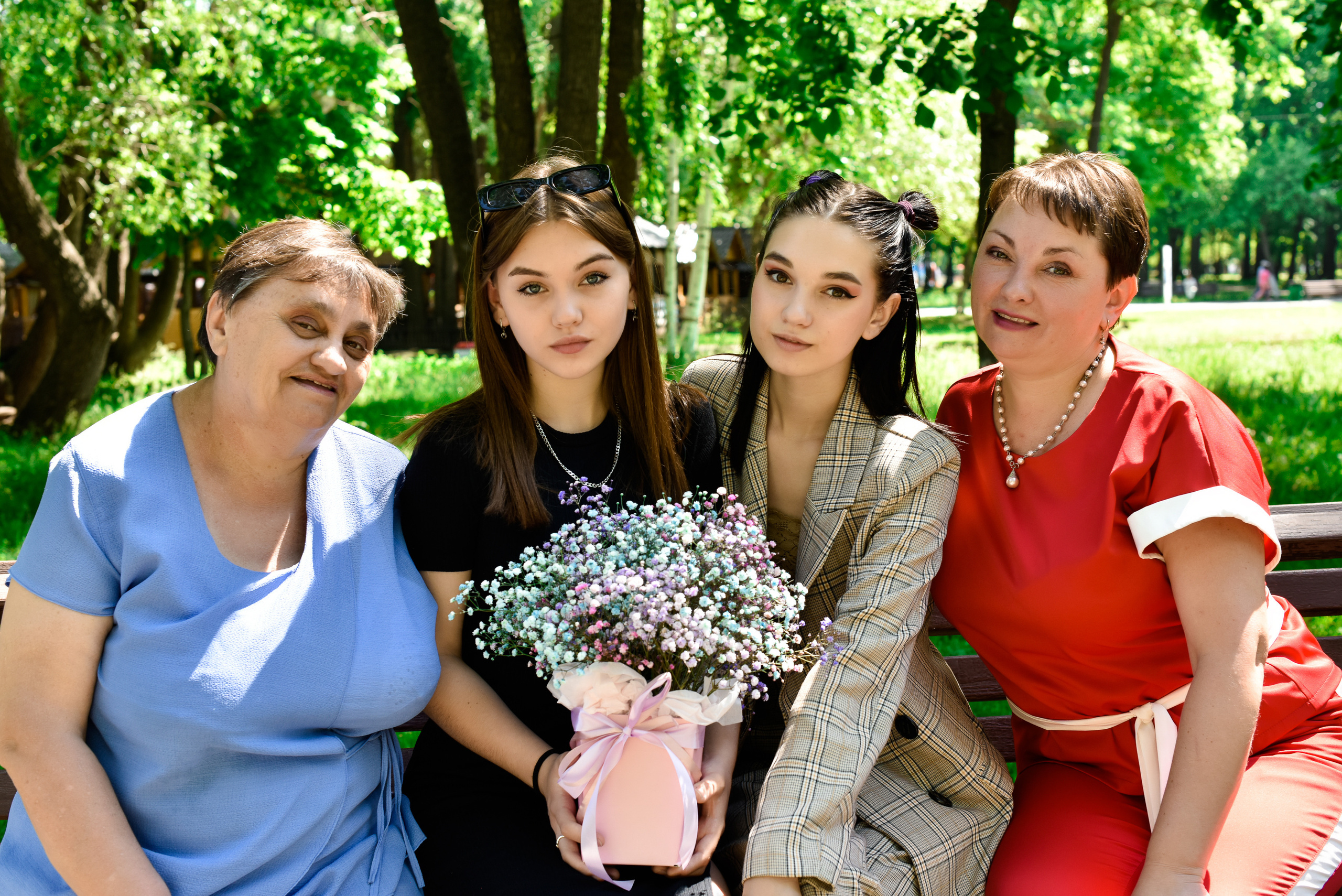 Елена и девочки