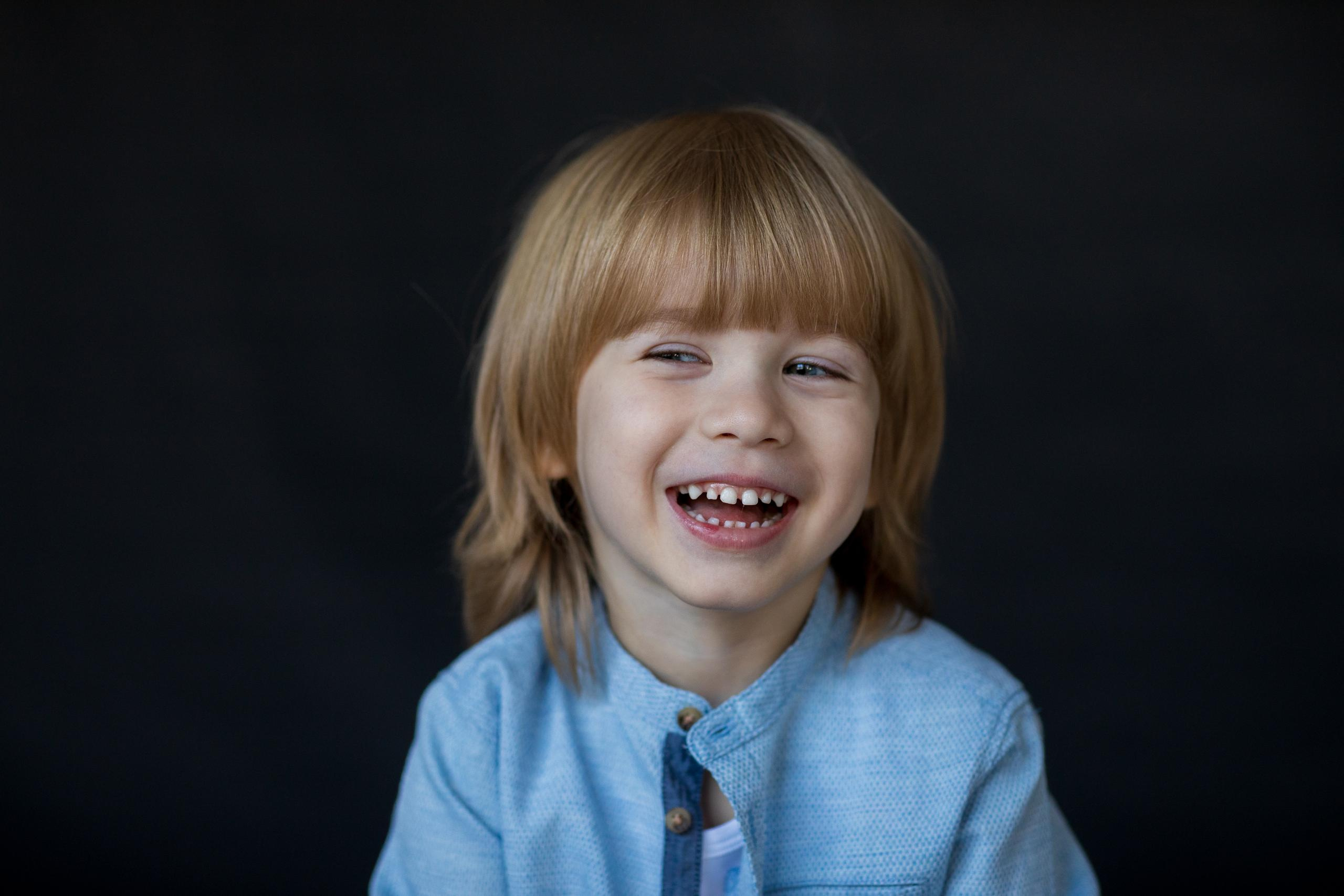 Солнечная съемка в студии Фоторум. Женский семейный фотограф Тула Москва Захарова Анна