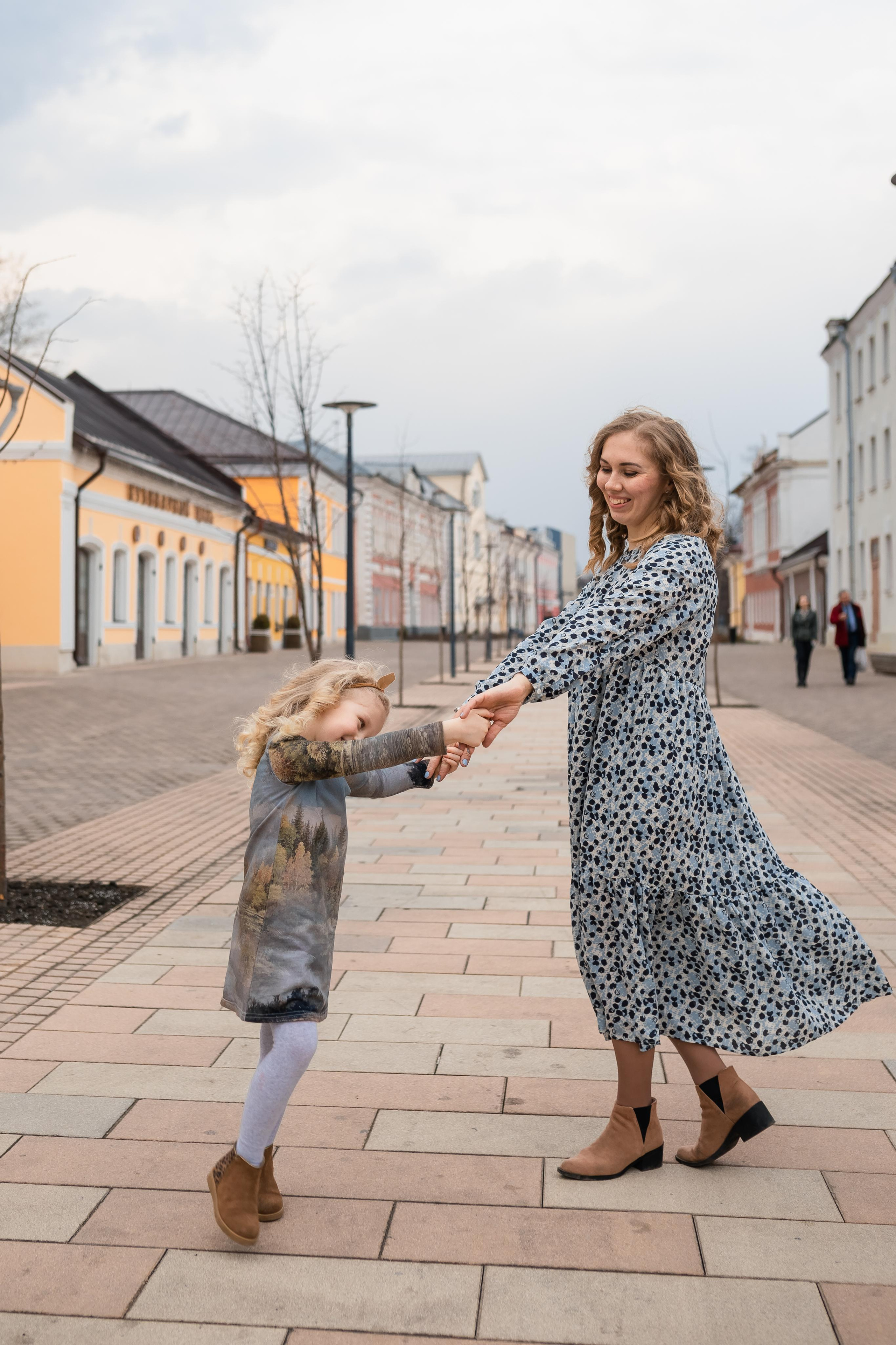 Городская съемка для семьи Екатерины и Максима. Женский семейный фотограф Тула Москва Захарова Анна