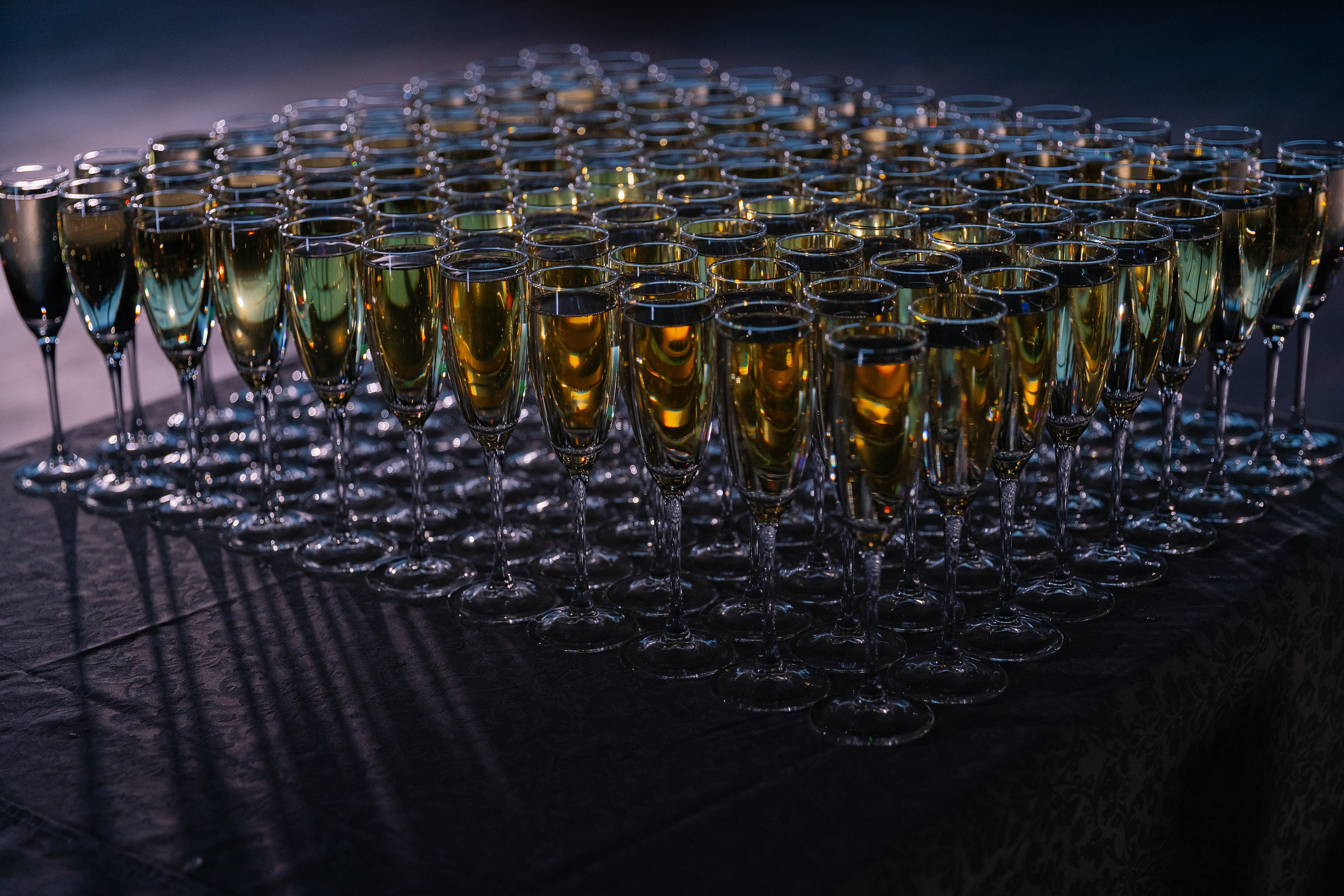 Корпоративная новогодняя фотосъемка для BELARUSBANK в Ресторане «Урарту». Свадебный фотограф в Минске/Беларуси Сергей Спиридонов