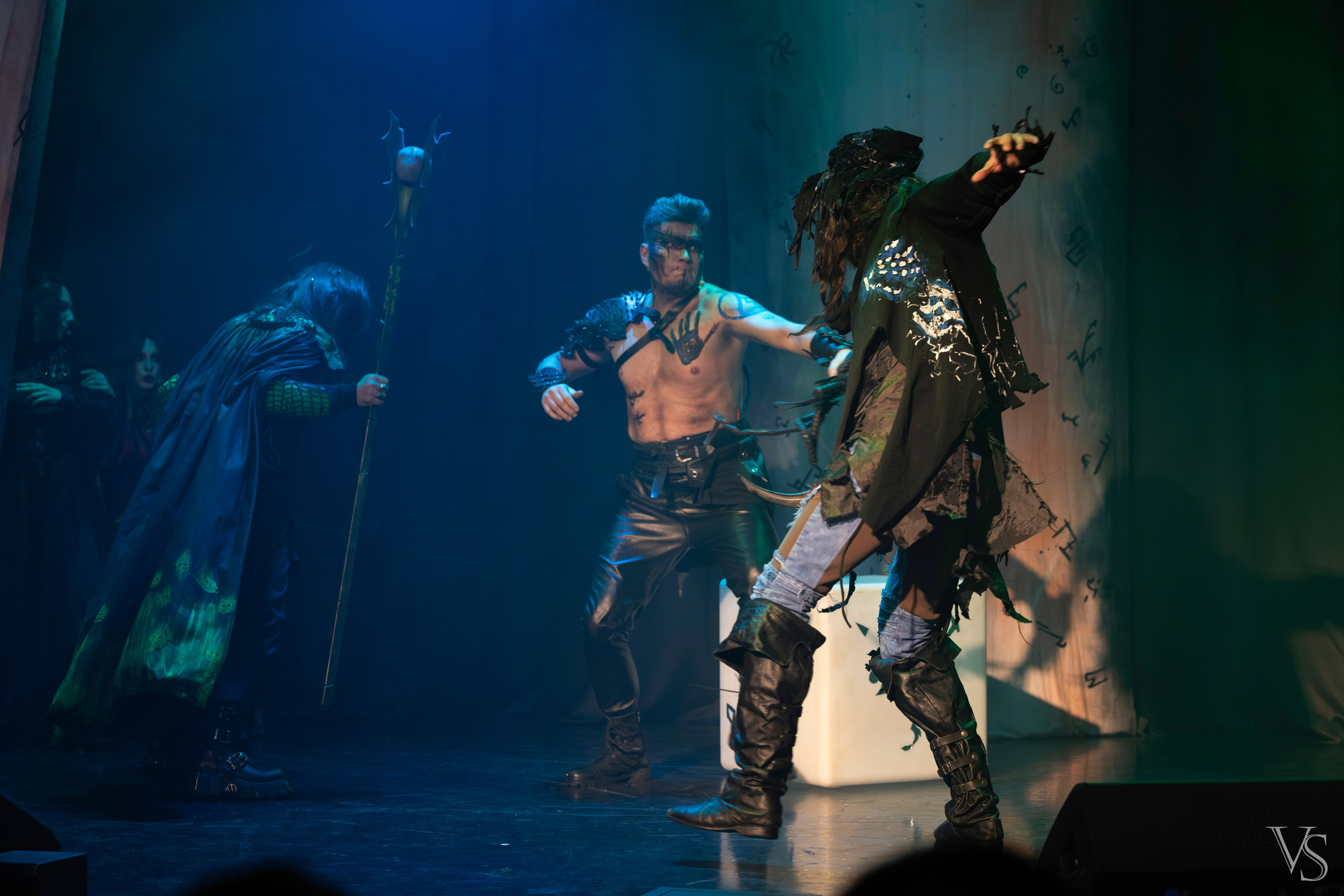 Книга стихий 25.01. Фотограф Виктор Степанов