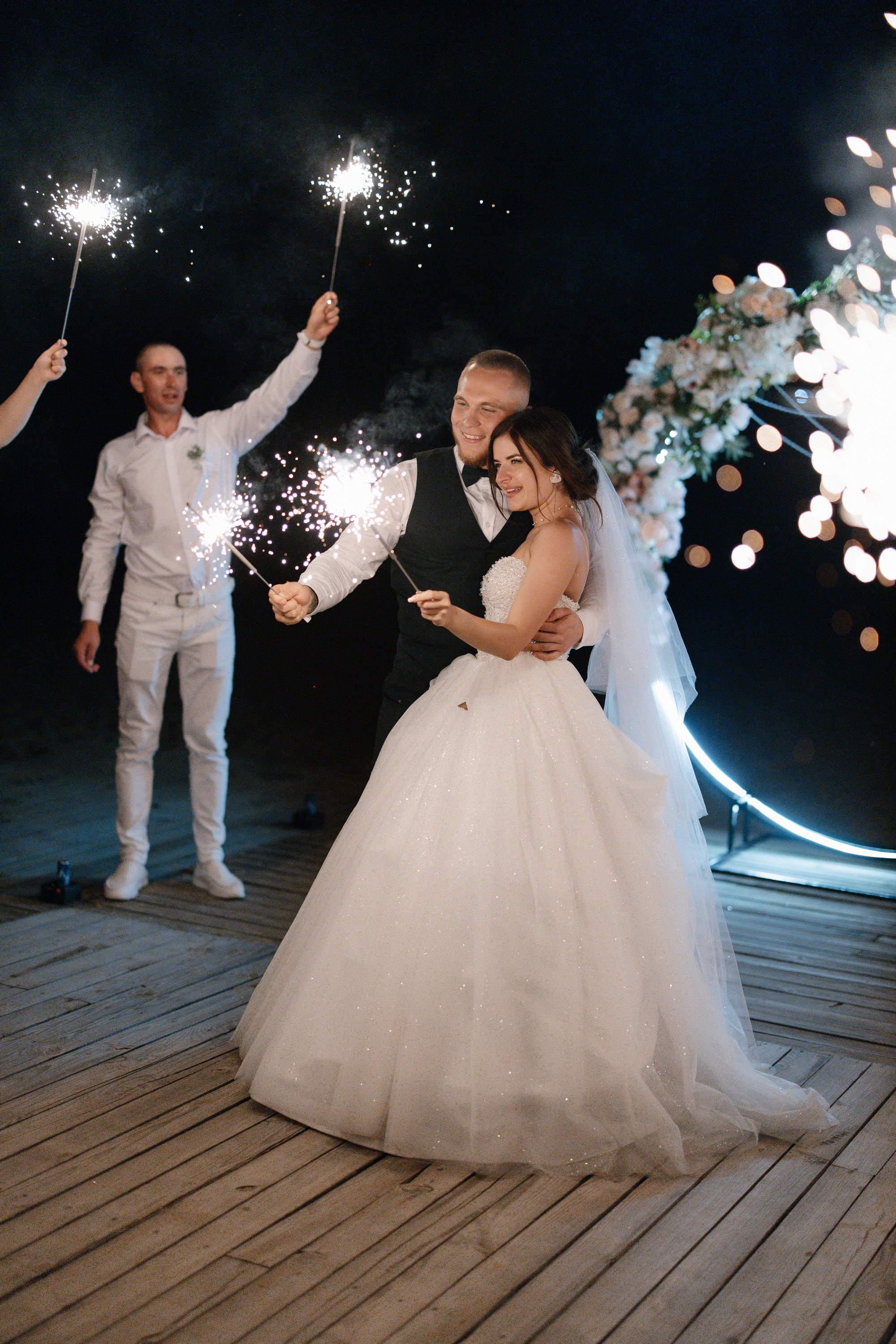 СВАДЕБНЫЕ ЭФФЕКТЫ «ФЕНИКС»