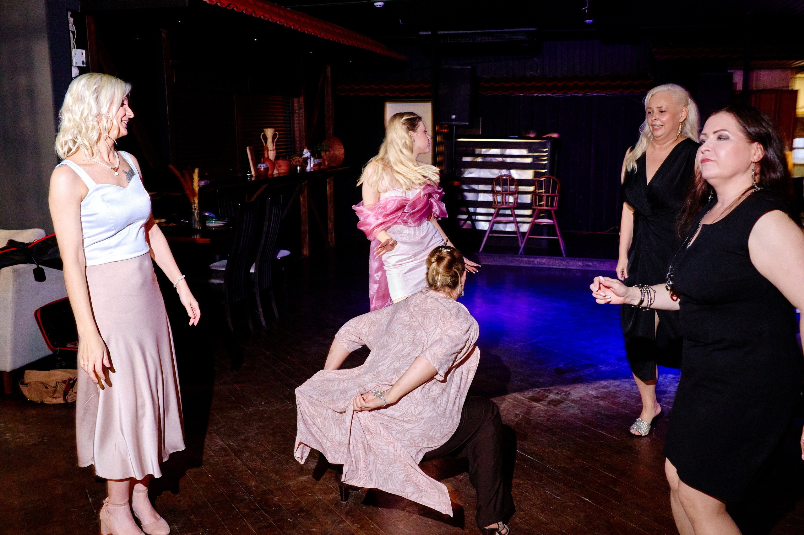 Выпускной 35 Сош. Фотограф Выпускные альбомы Таганрог Сергей Коробченко