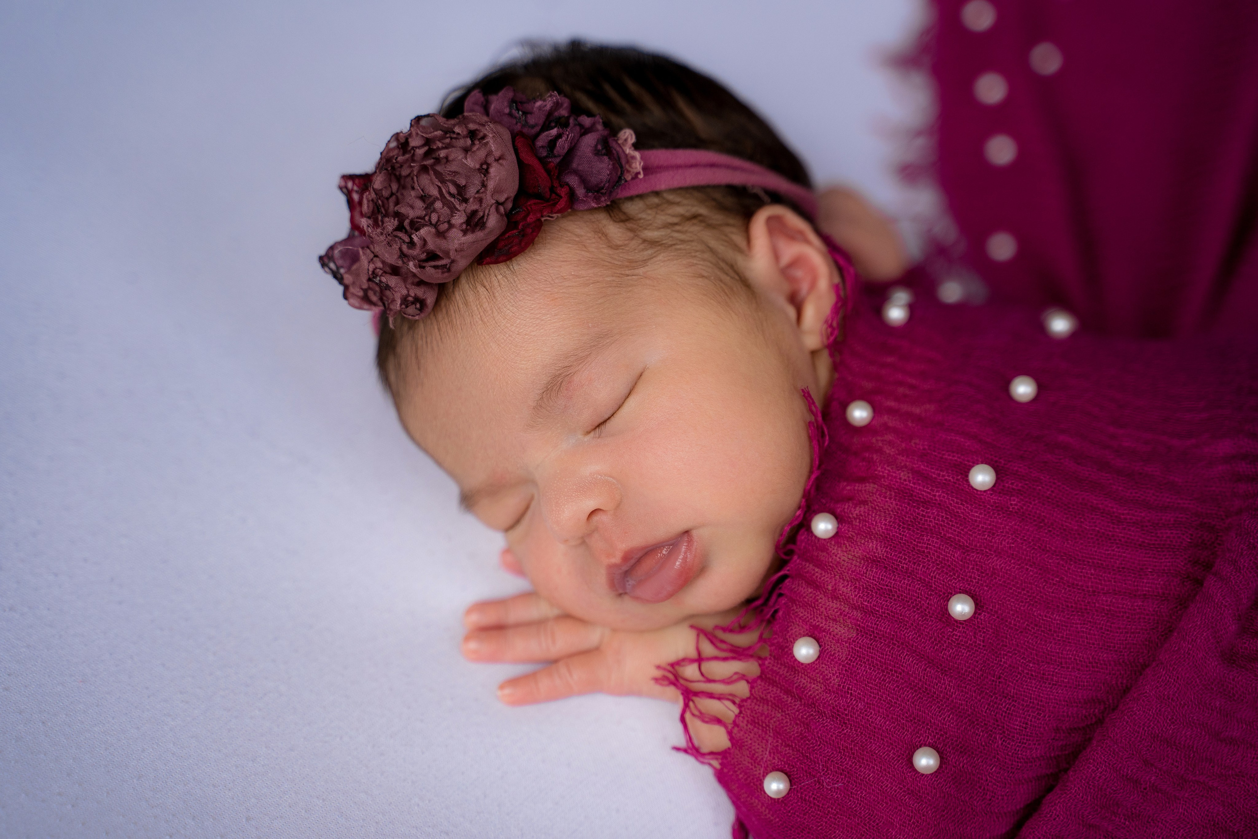 Ньюборн люкс. Фотостудия Малина в городе Улан-Удэ. Фотограф Ирина Жарникова