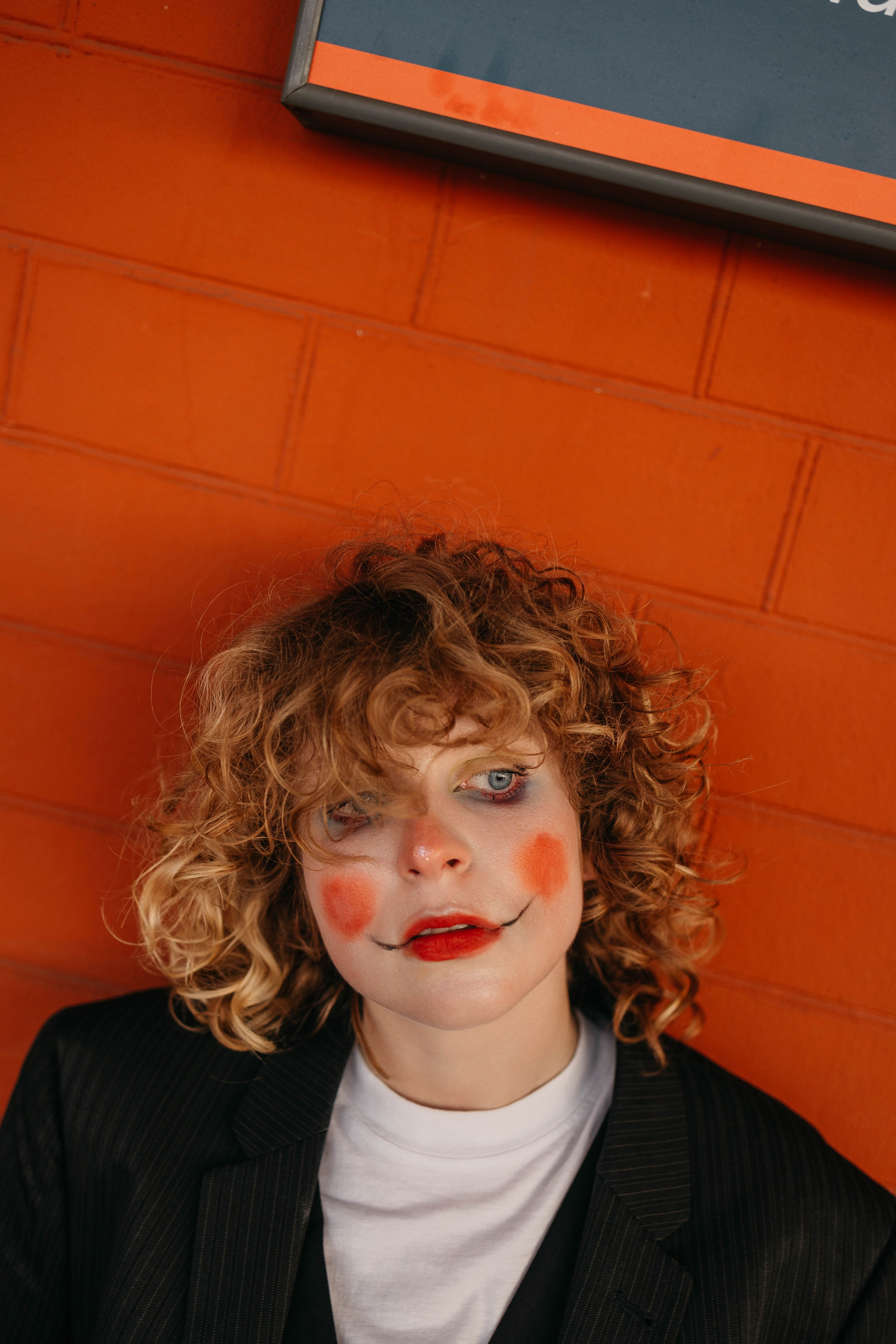 Закат на ЖД вокзале. Лиза. Фотограф в Твери Лагодная Яна