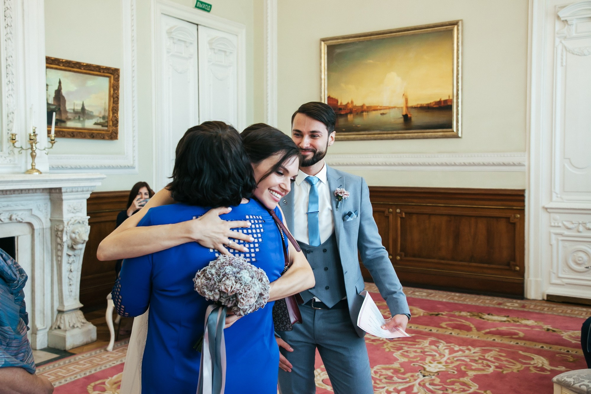 Ты мой космос, свадьба в СПБ. Фотограф крещение венчание в Петербурге! Помогает подобрать храм и посоветовал душевного батюшку в СПб