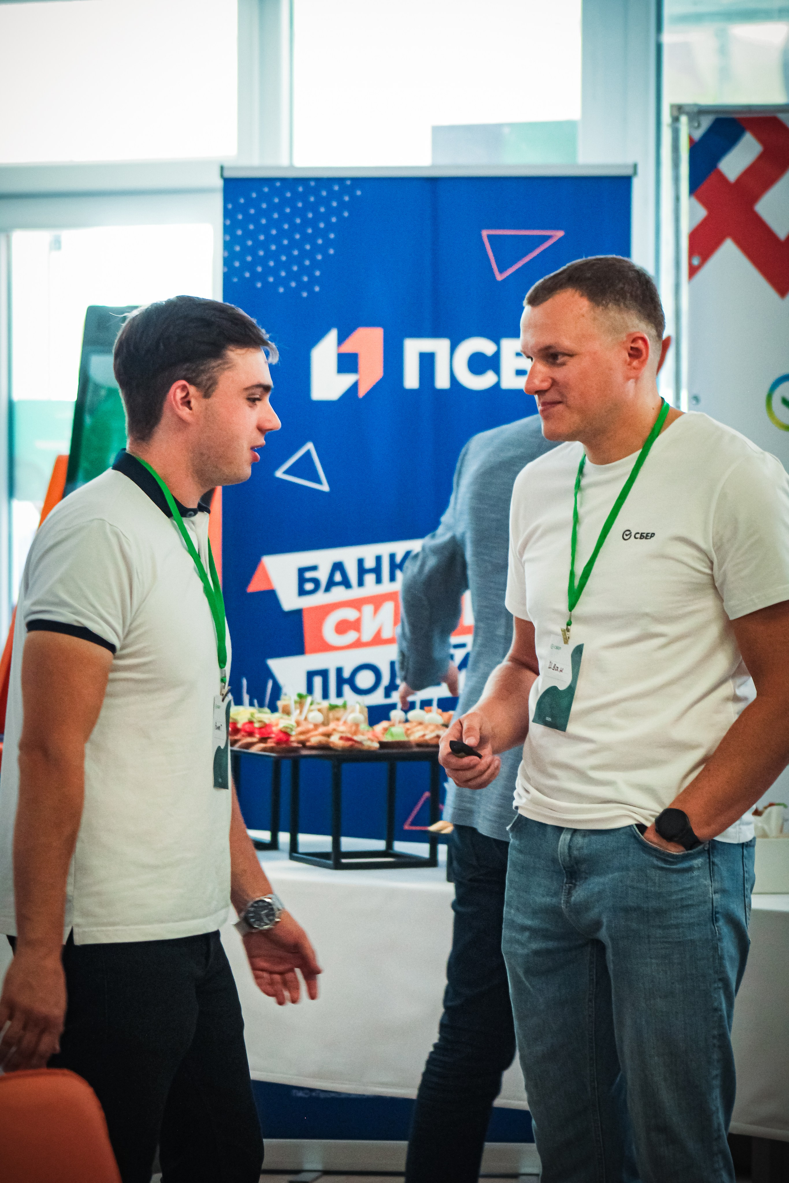 Сбер. Бизнес-завтрак. Илья Чемис — Фотограф в Мариуполе