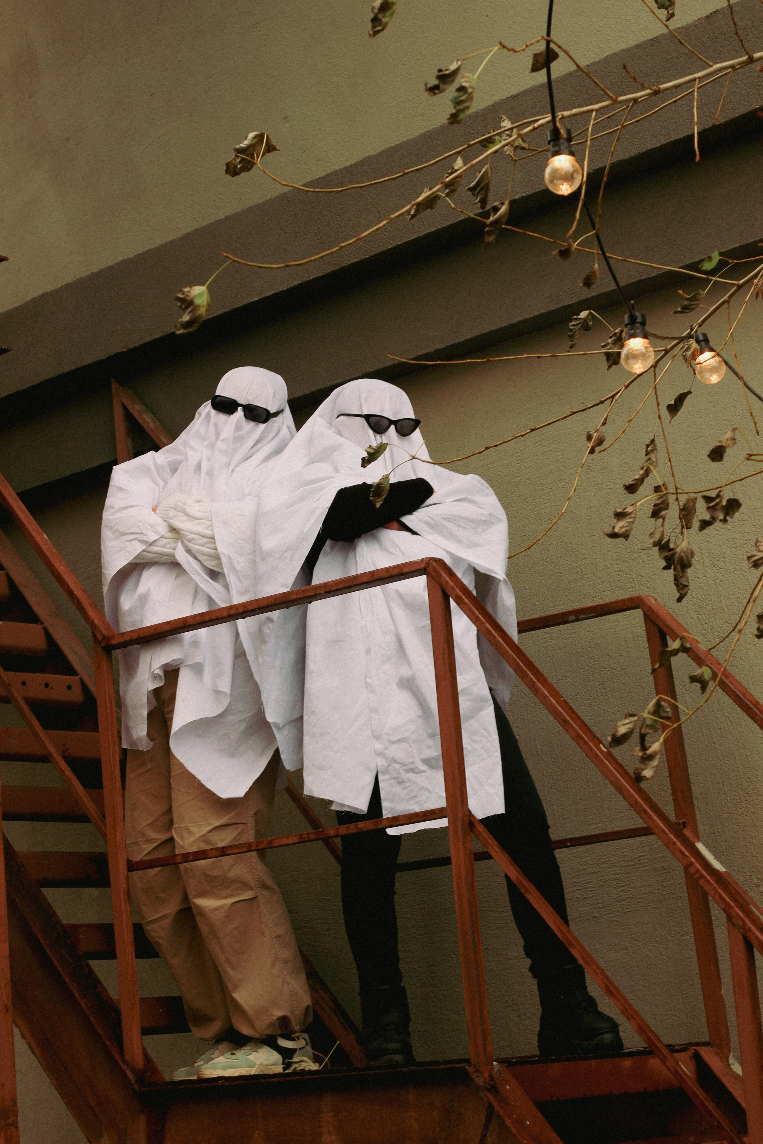 Милые привидения Алёна и Альбина. Фотограф Красноярск