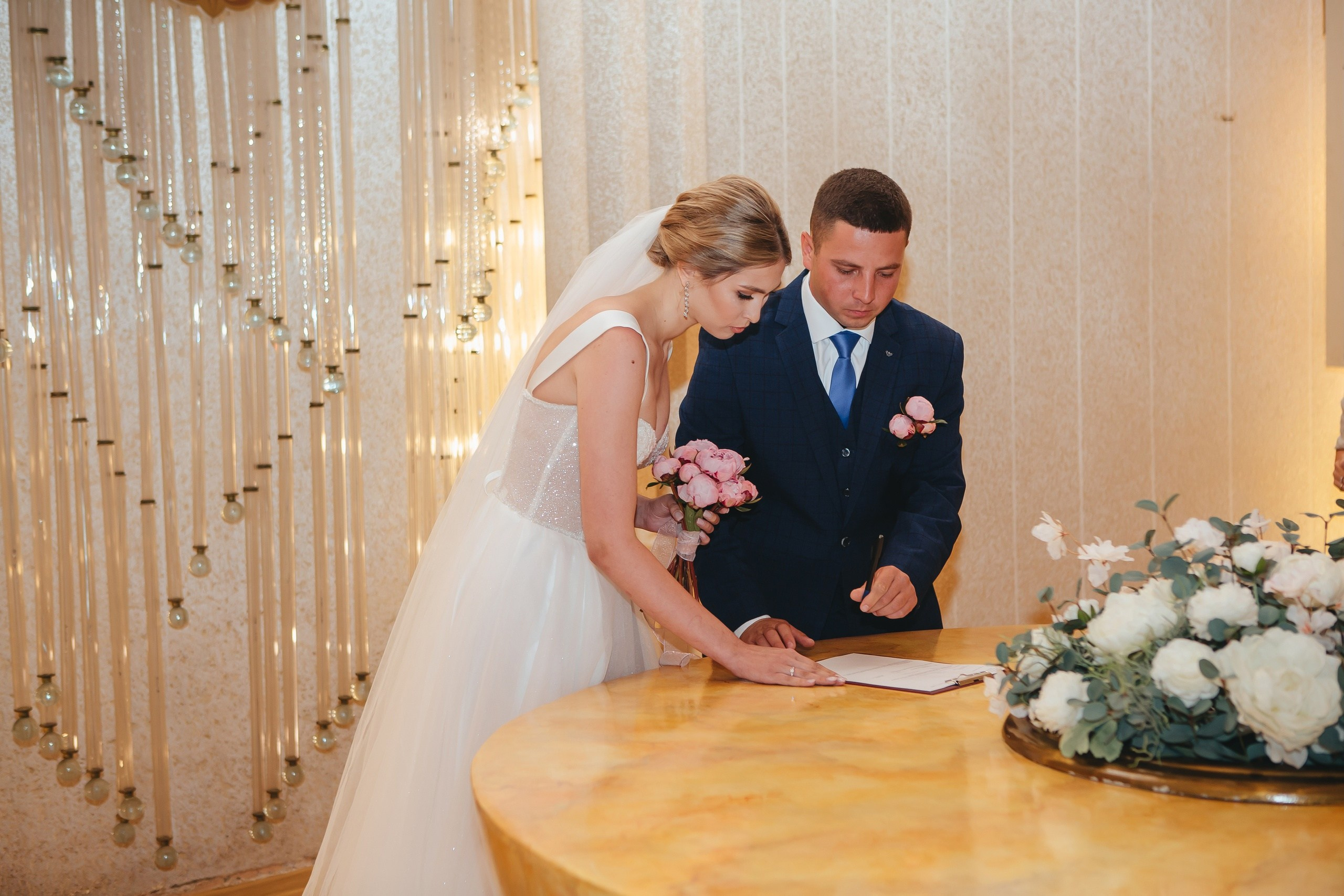 Загадка любви. Семейный и свадебный фотограф Сочи Адлер Сириус Красная поляна