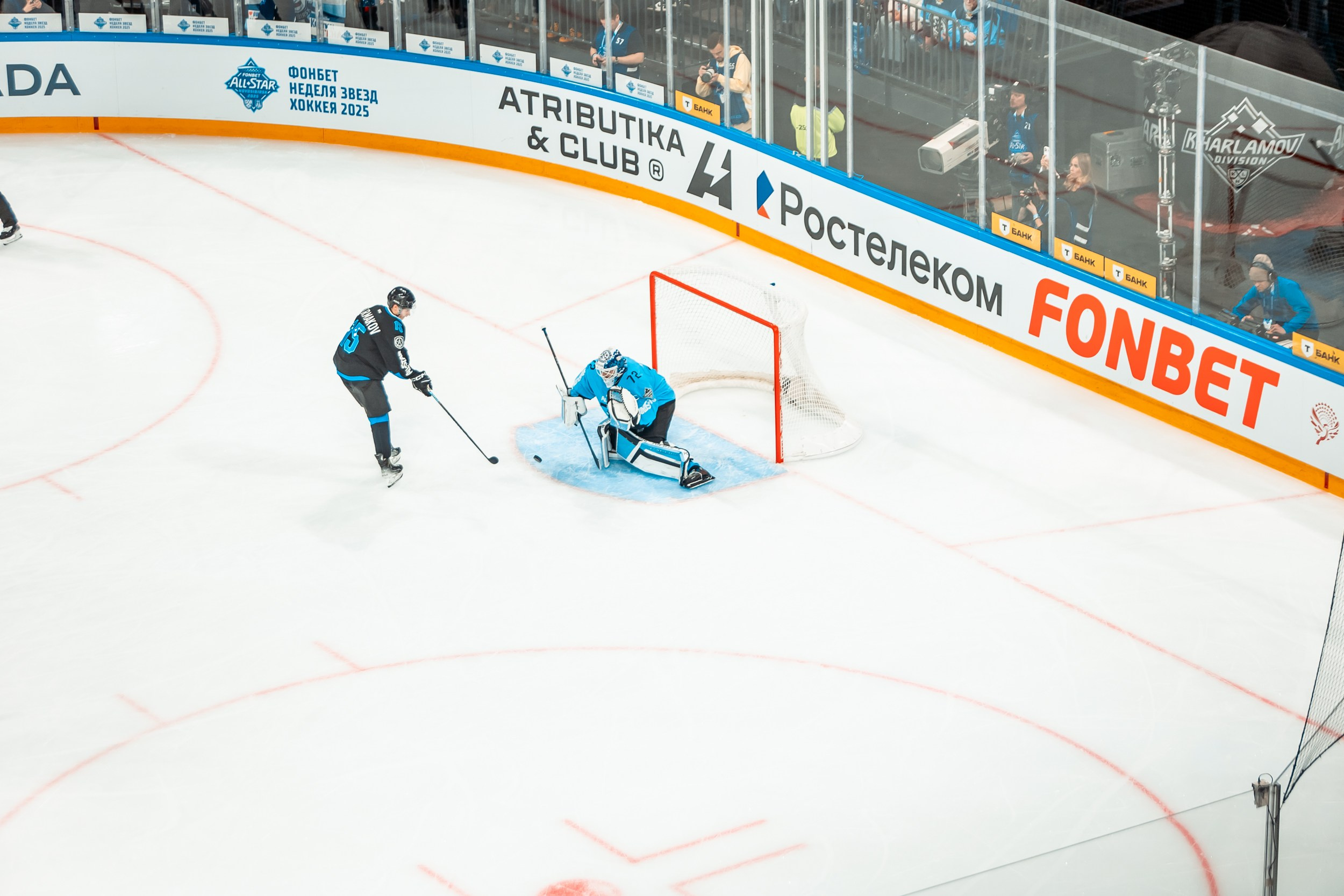 KHL All-Star 2025. Репортажный фотограф в Сочи Дмитрий Ветринский