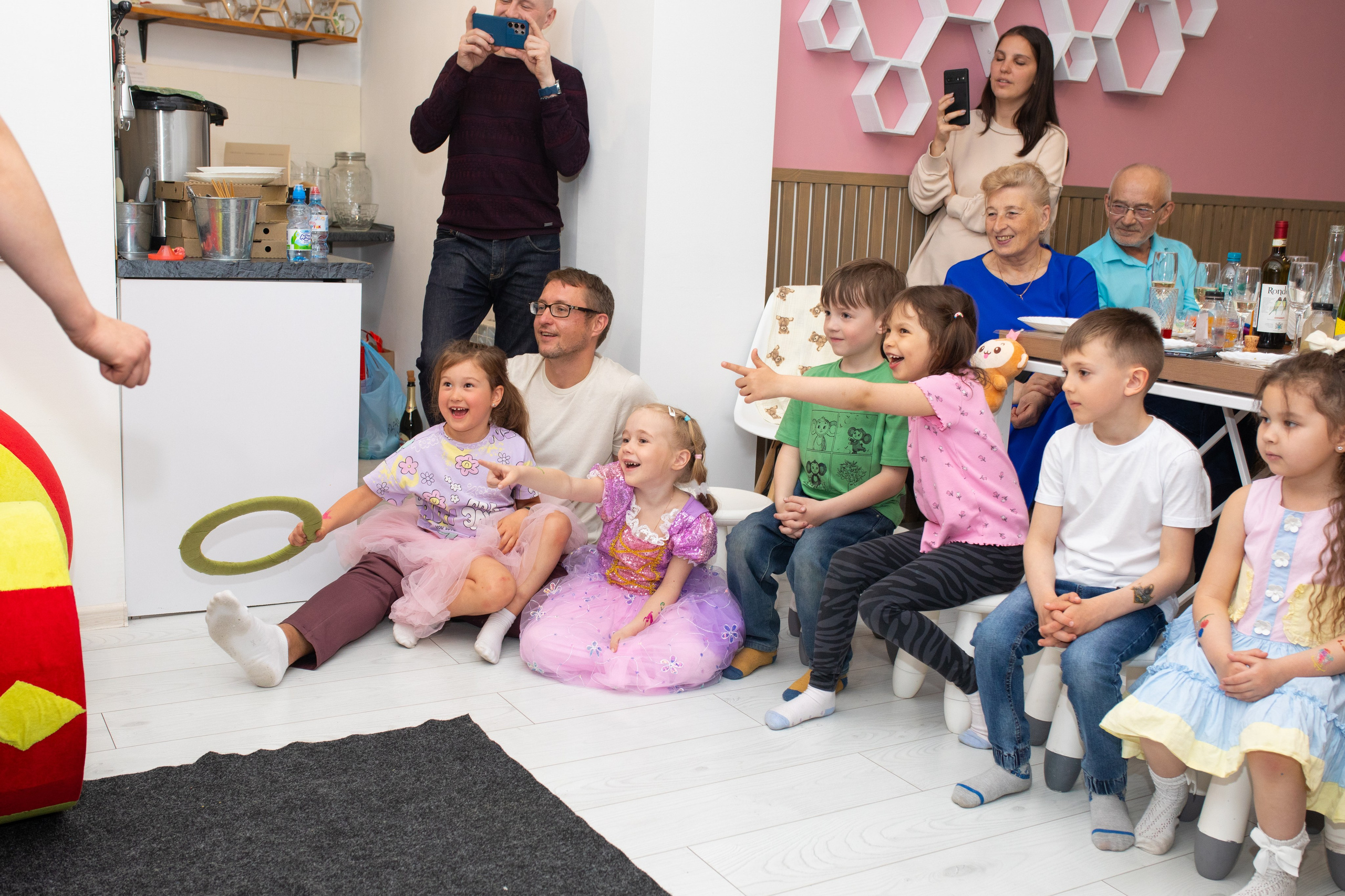 Улыбника -Василисе 6 лет!. Фотограф в Новосибирске Ася Зверева