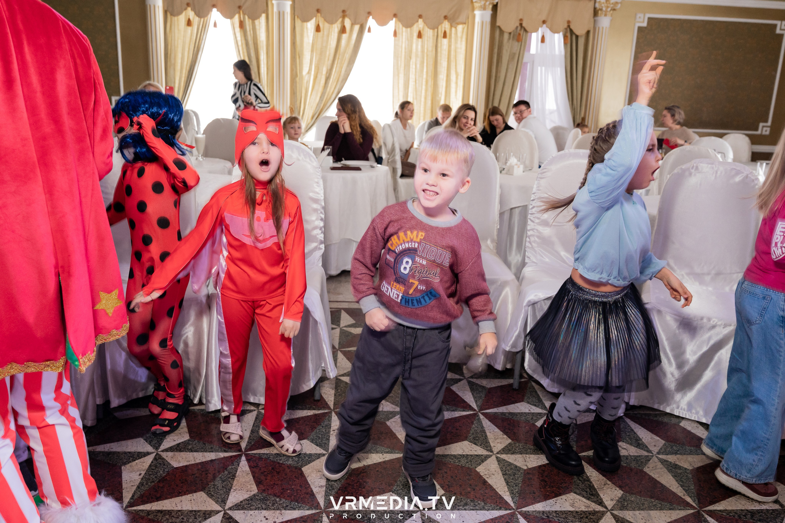 ЗИМНЯЯ СКАЗКА в ресторане «Империя»