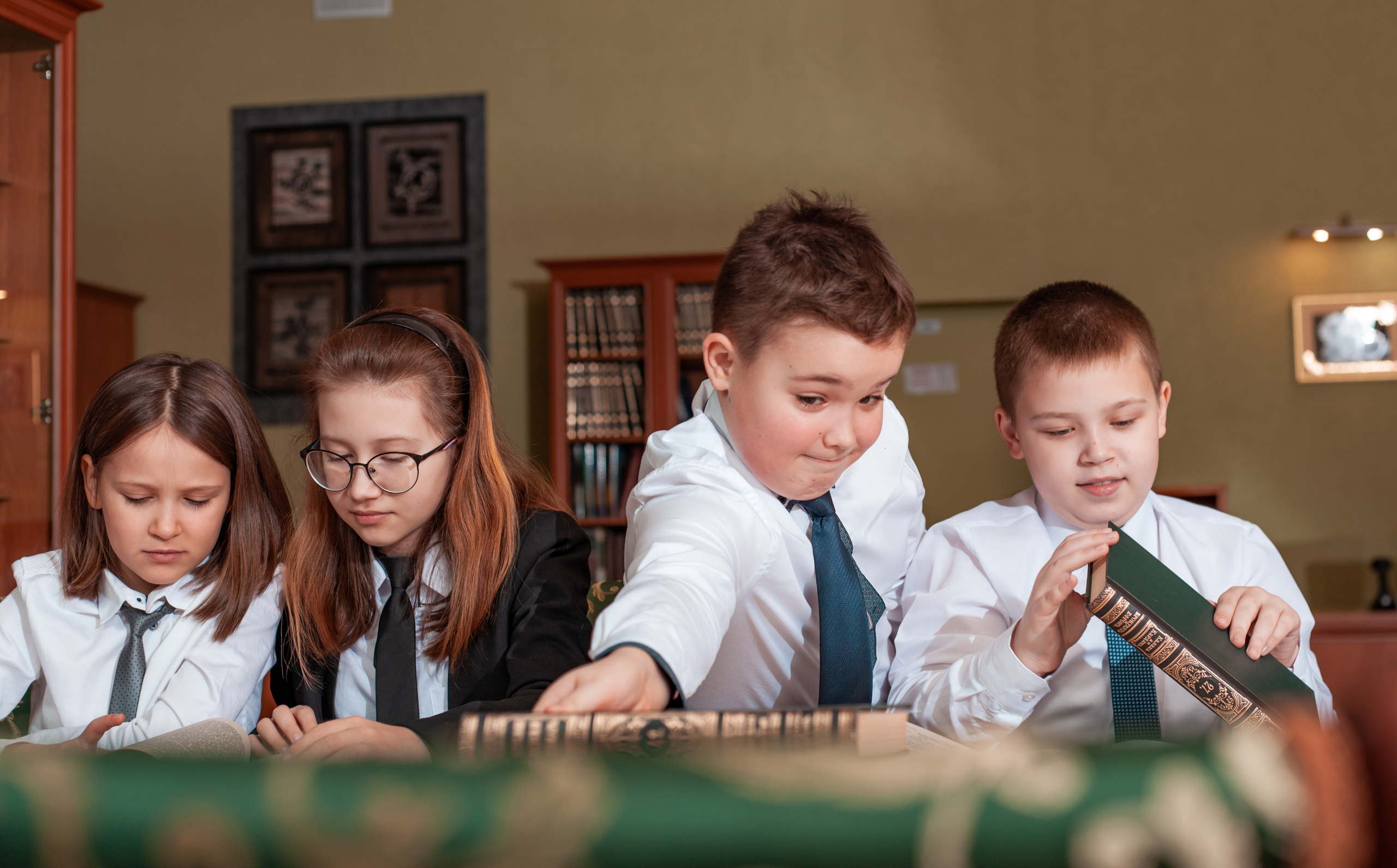 Выпускники